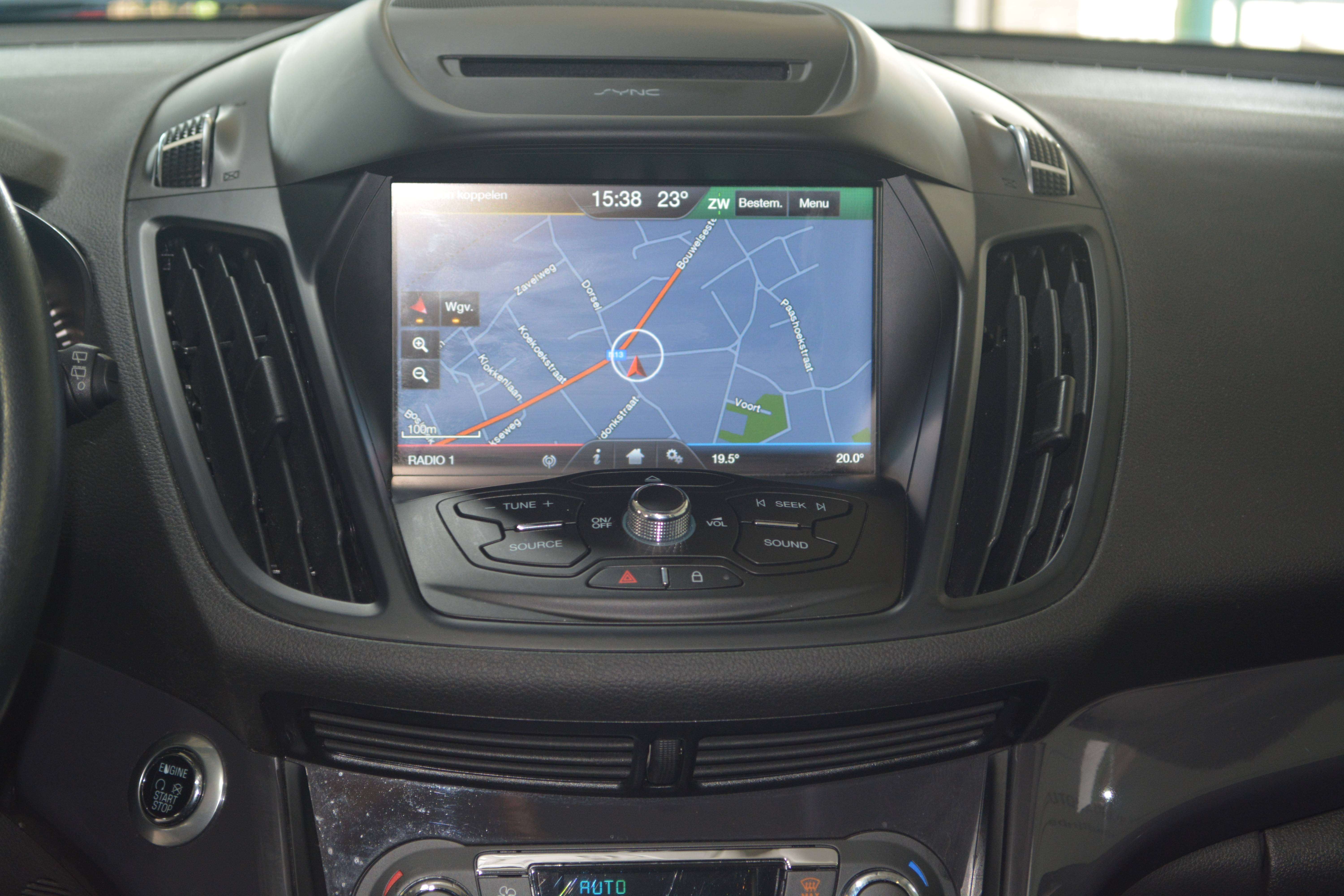 Ford Kuga Kuga 1.5 EcoBoost FWD Business Edition  S/S NAVI / LEDER/ PANO