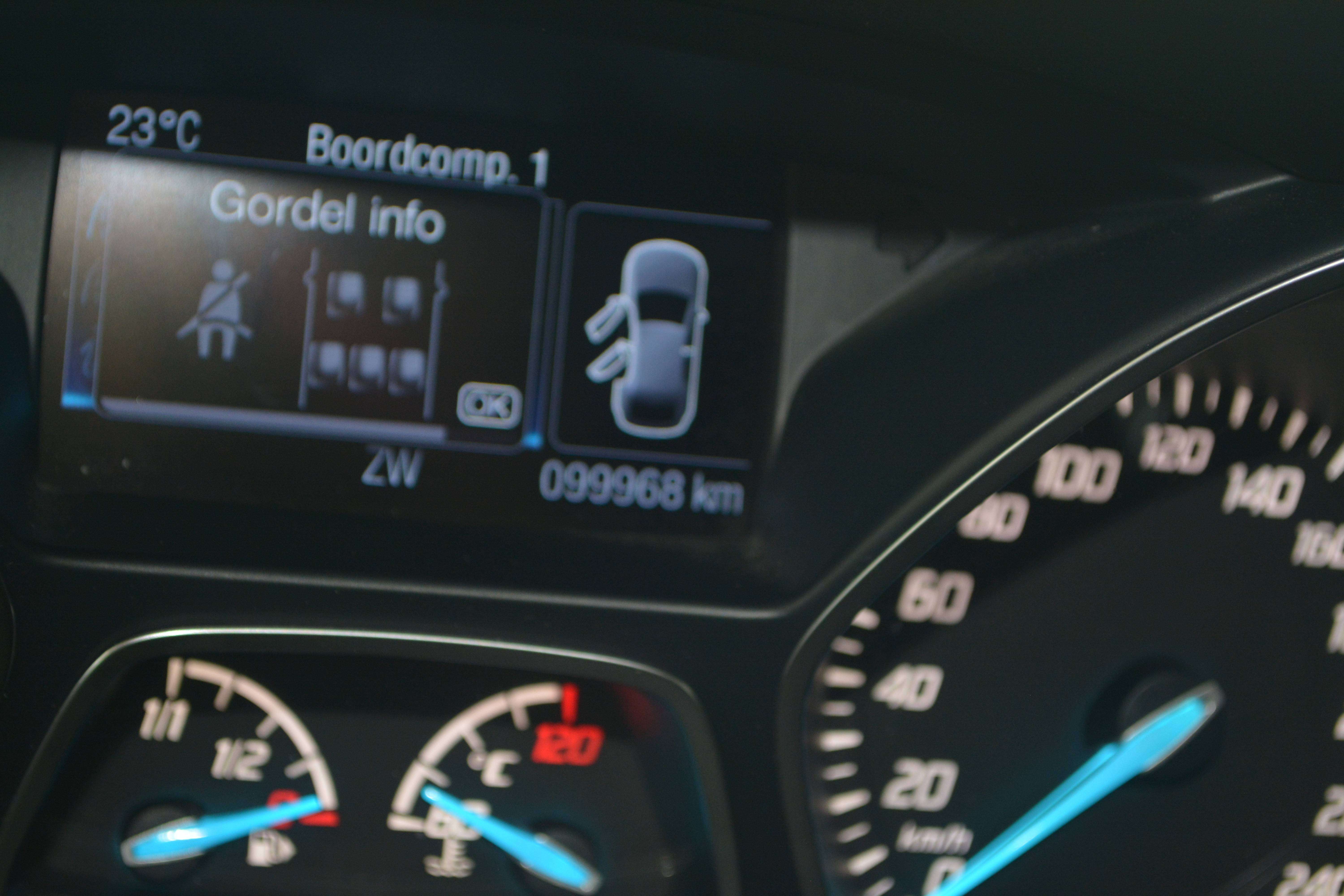 Ford Kuga Kuga 1.5 EcoBoost FWD Business Edition  S/S NAVI / LEDER/ PANO