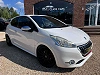 Peugeot 208 1.6i GTi 200 CV / NAVI / BLUETOOTH / SIÈGES CHAUFFANTS / CARNET COMPLET thumbnail