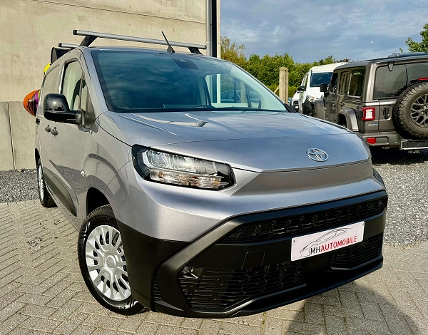 Toyota Proace City 1.5 D-4D UTILITAIRE NETTO 14.835€