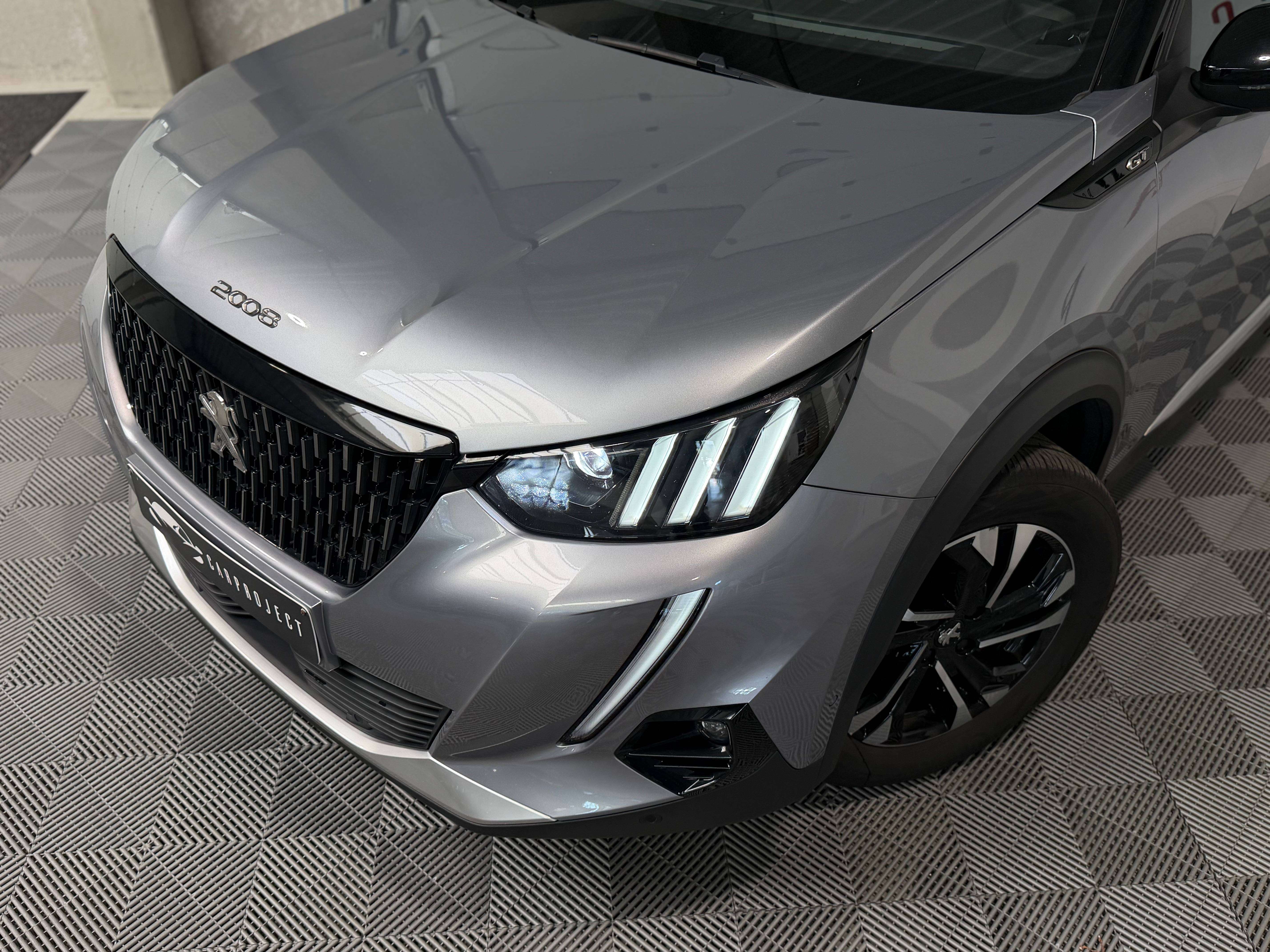 Peugeot 2008 1.2i GT-Line Pack, Capteurs AV/AR, GPS, Sièges chauffants