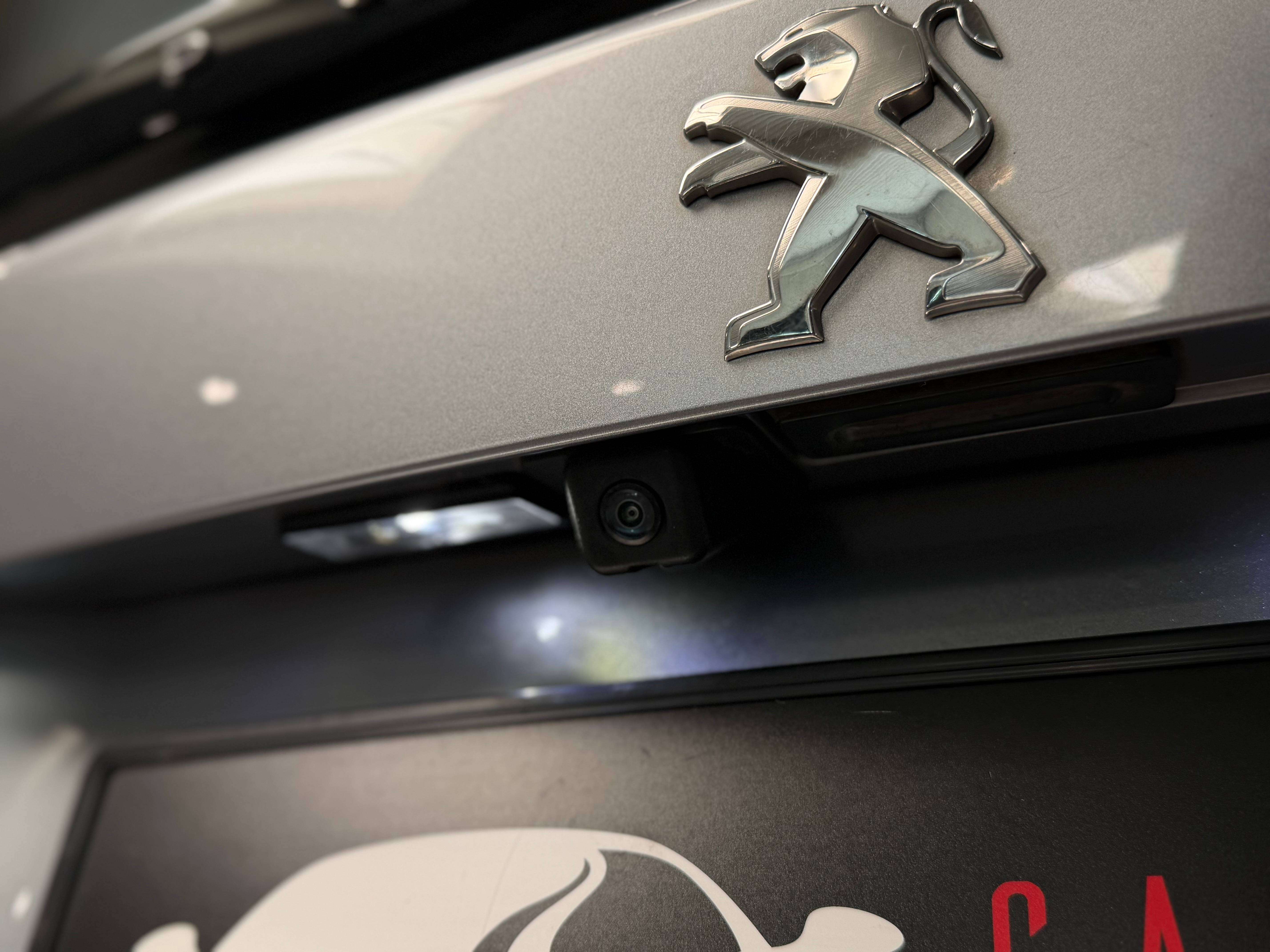 Peugeot 2008 1.2i GT-Line Pack, Capteurs AV/AR, GPS, Sièges chauffants