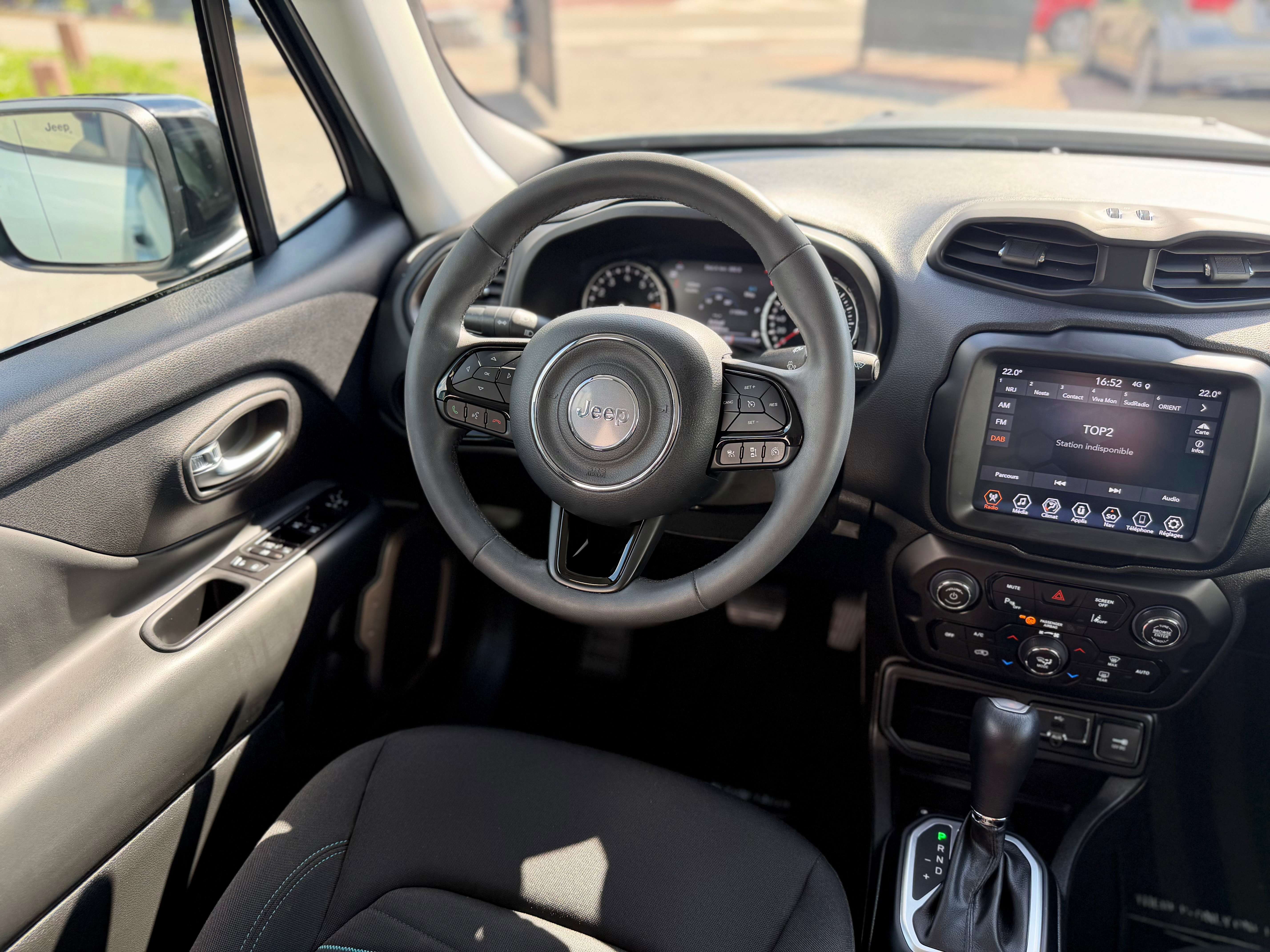 Jeep Renegade 1.5 Longitude FWD e-hybride !!