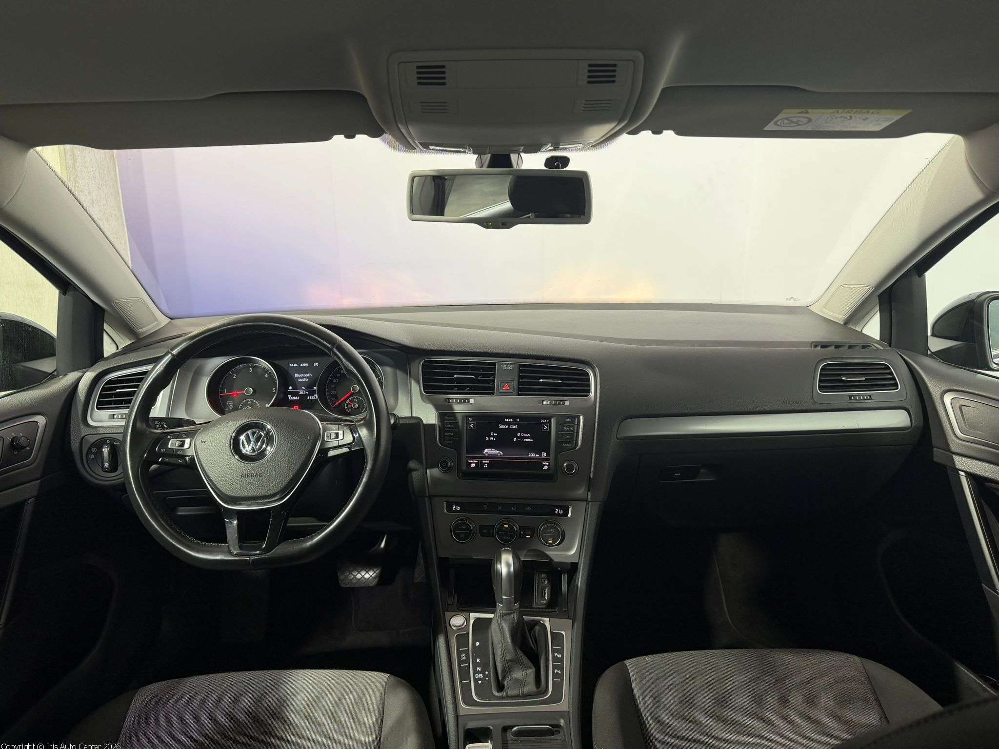 Volkswagen Golf 1.6 TDI DSG | ACTIVE CRUISE | NAVI. | PDC AV/AR