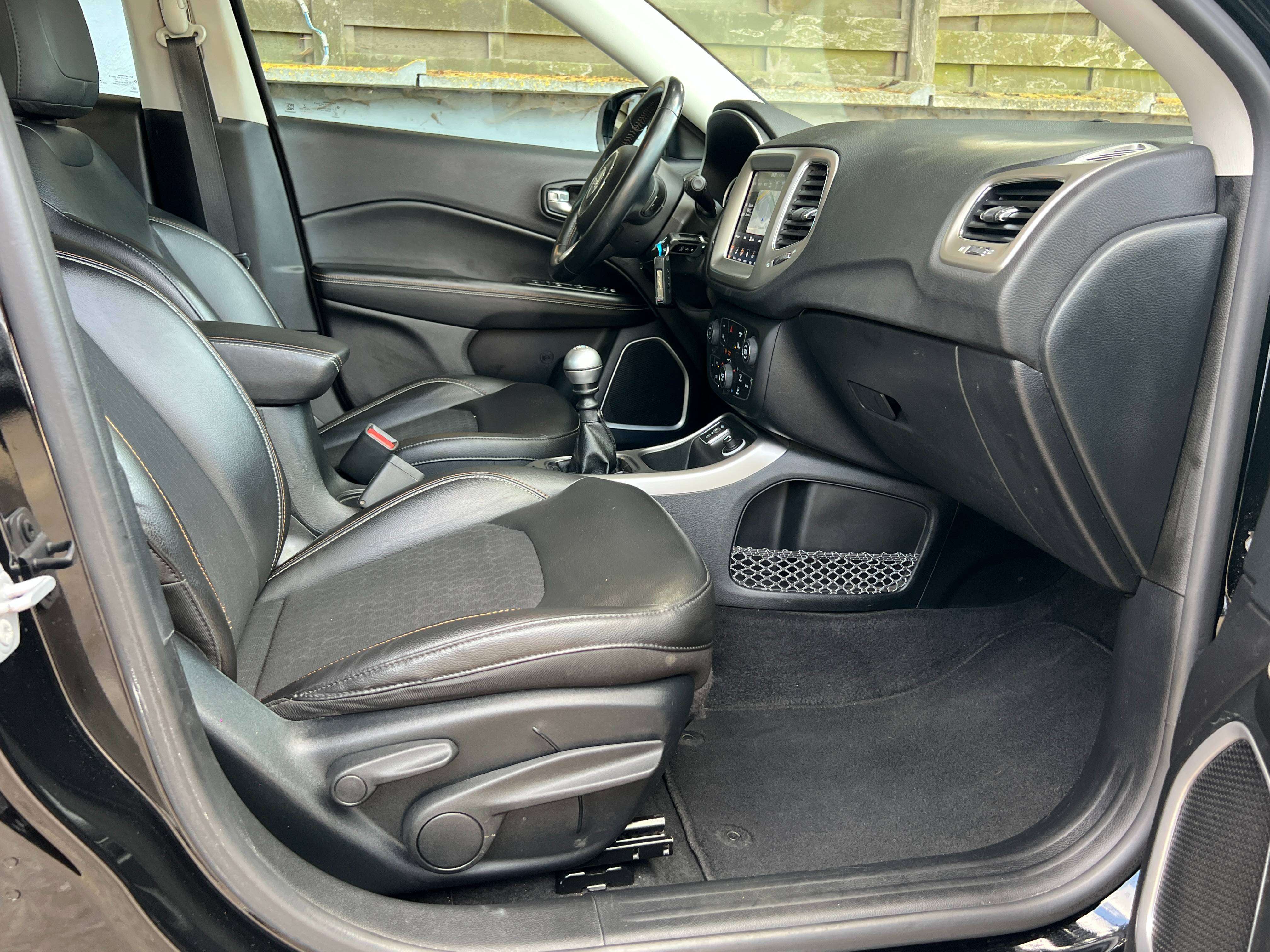 Jeep Compass 1.6 MJD 4x2 Longitude Business 12 mois de garantie
