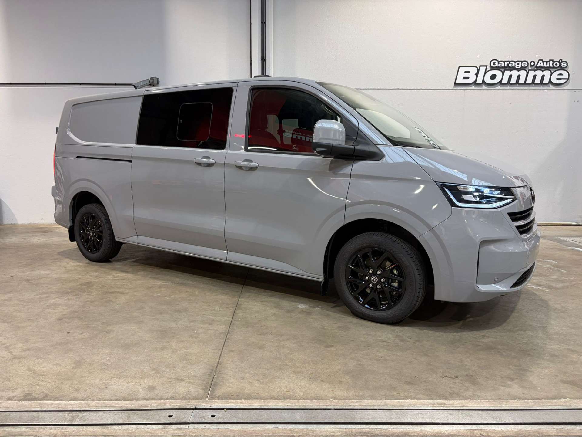 Volkswagen Transporter 2.0 TDI L2H1 4MOTION Dubbele cabine 5 zitplaatsen,