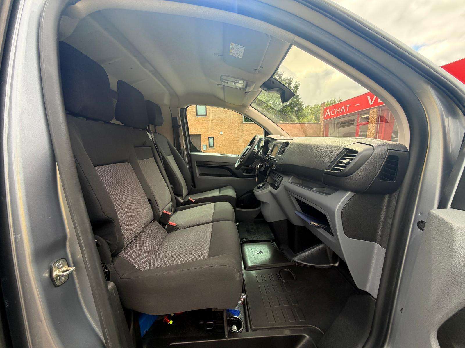 Peugeot Expert 2.O HDI 177CV BOITE AUTO GPS LONG CHASIS