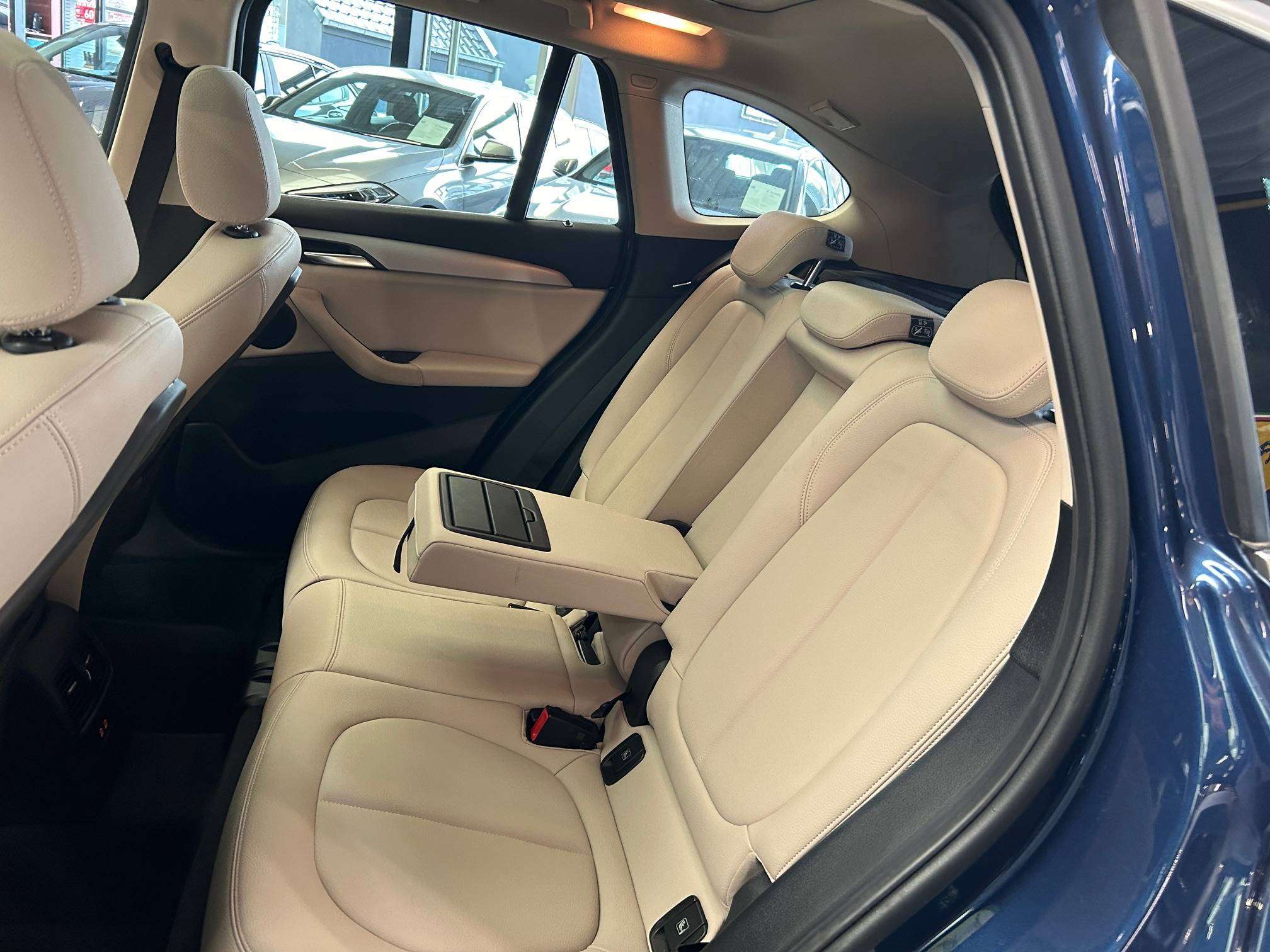 BMW X1 sDrive16dA Pano/Leder/Gps/Cruise/Pdc/Cam/Keyless/Bt *1j garantie*