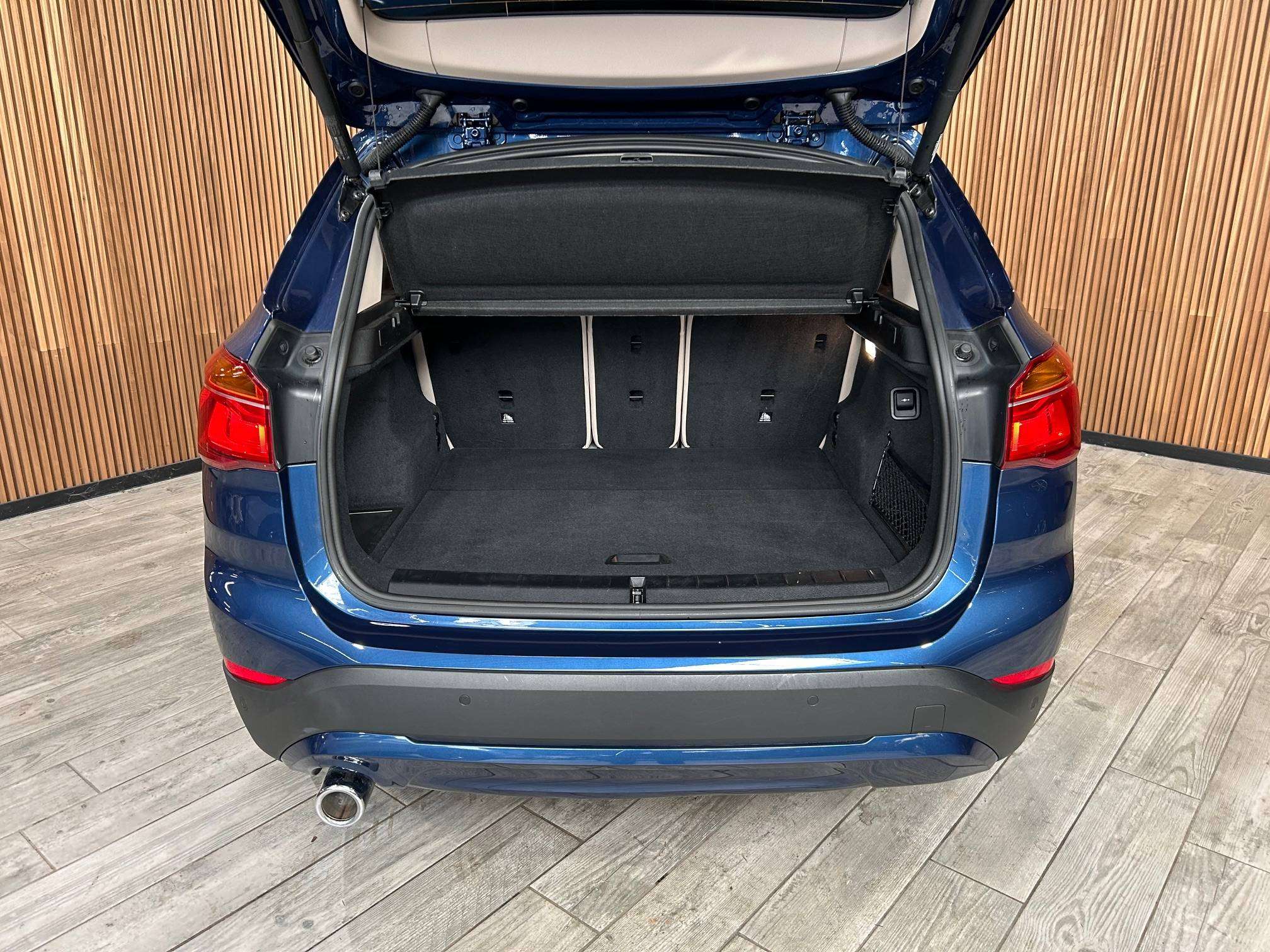BMW X1 sDrive16dA Pano/Leder/Gps/Cruise/Pdc/Cam/Keyless/Bt *1j garantie*