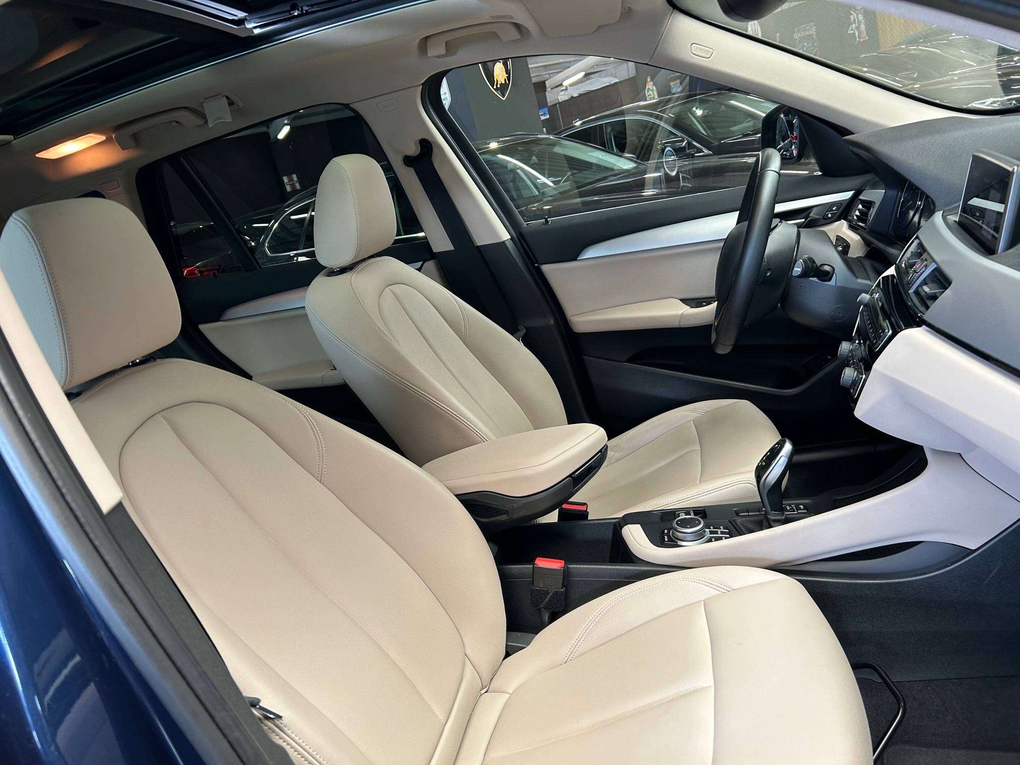 BMW X1 sDrive16dA Pano/Leder/Gps/Cruise/Pdc/Cam/Keyless/Bt *1j garantie*