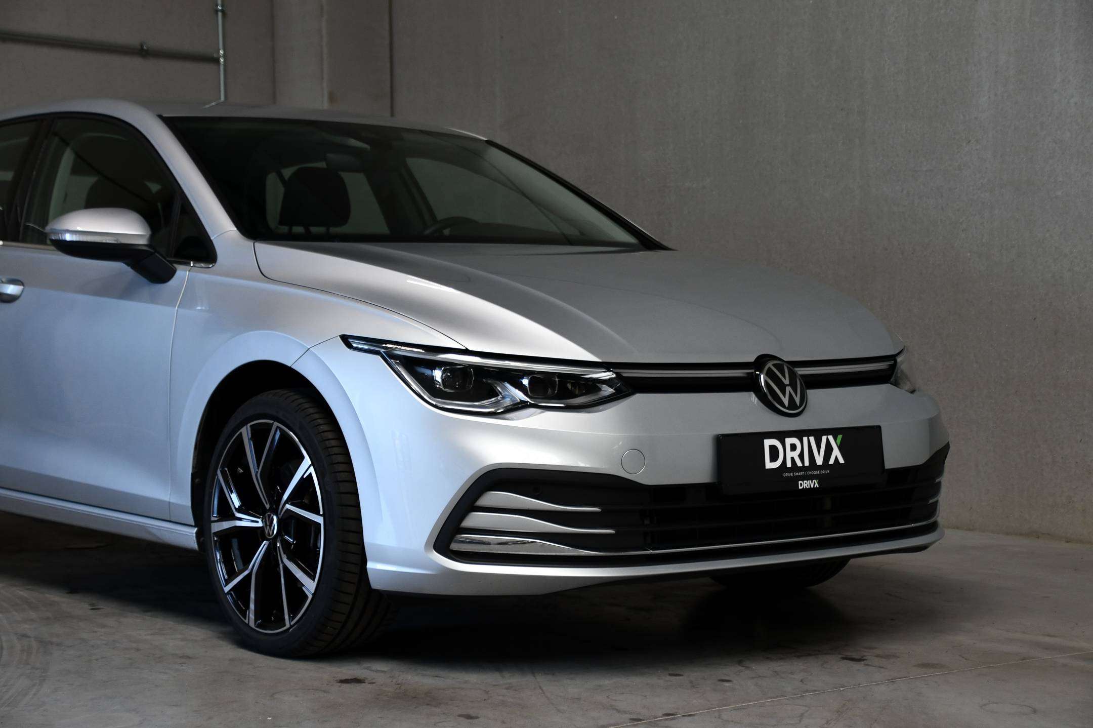 Volkswagen Golf Golf - PHEV - Camera - Carplay - Adaptive Cruise Control - Sfeerverlichting - DAB
