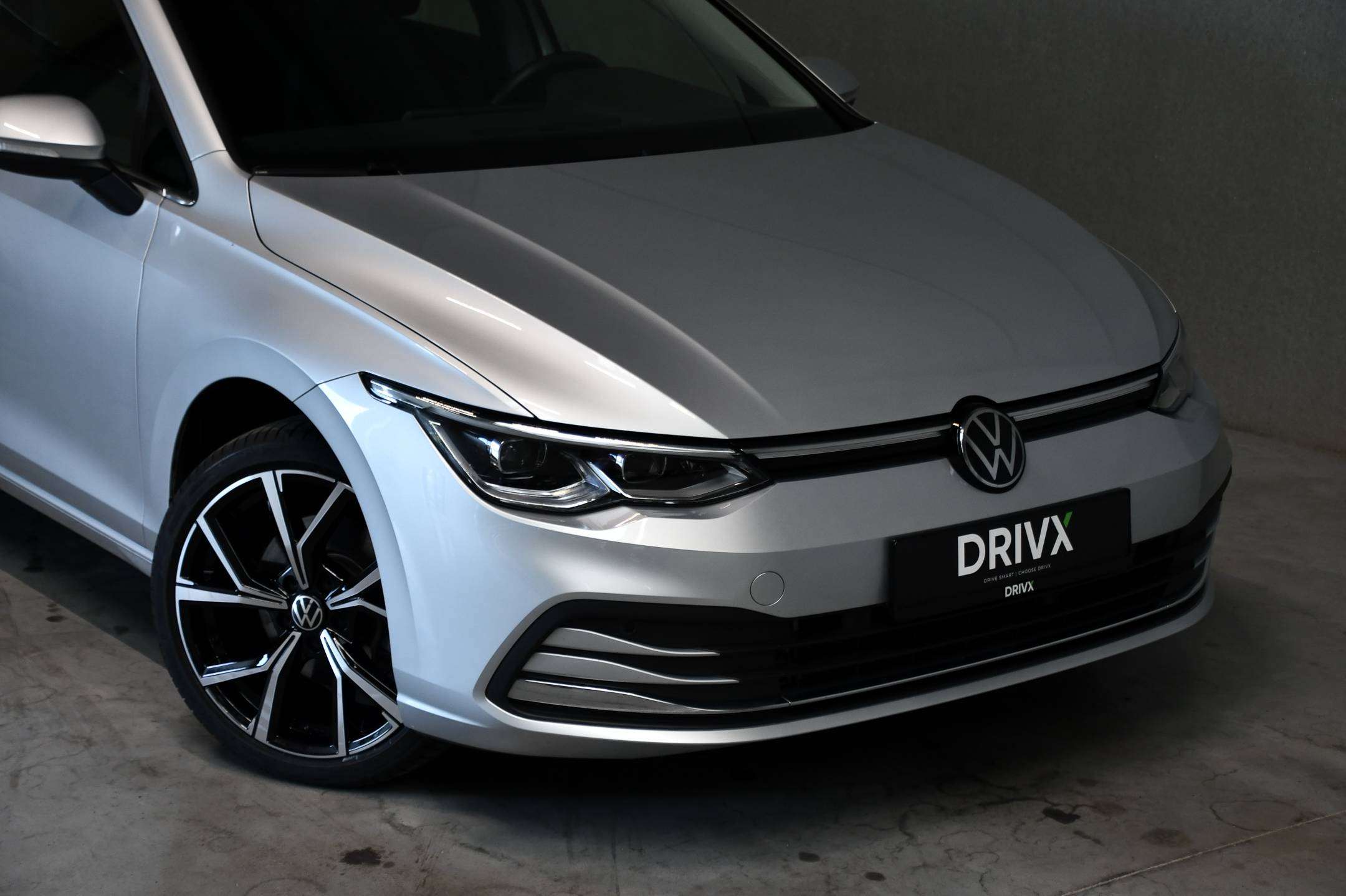 Volkswagen Golf Golf - PHEV - Camera - Carplay - Adaptive Cruise Control - Sfeerverlichting - DAB