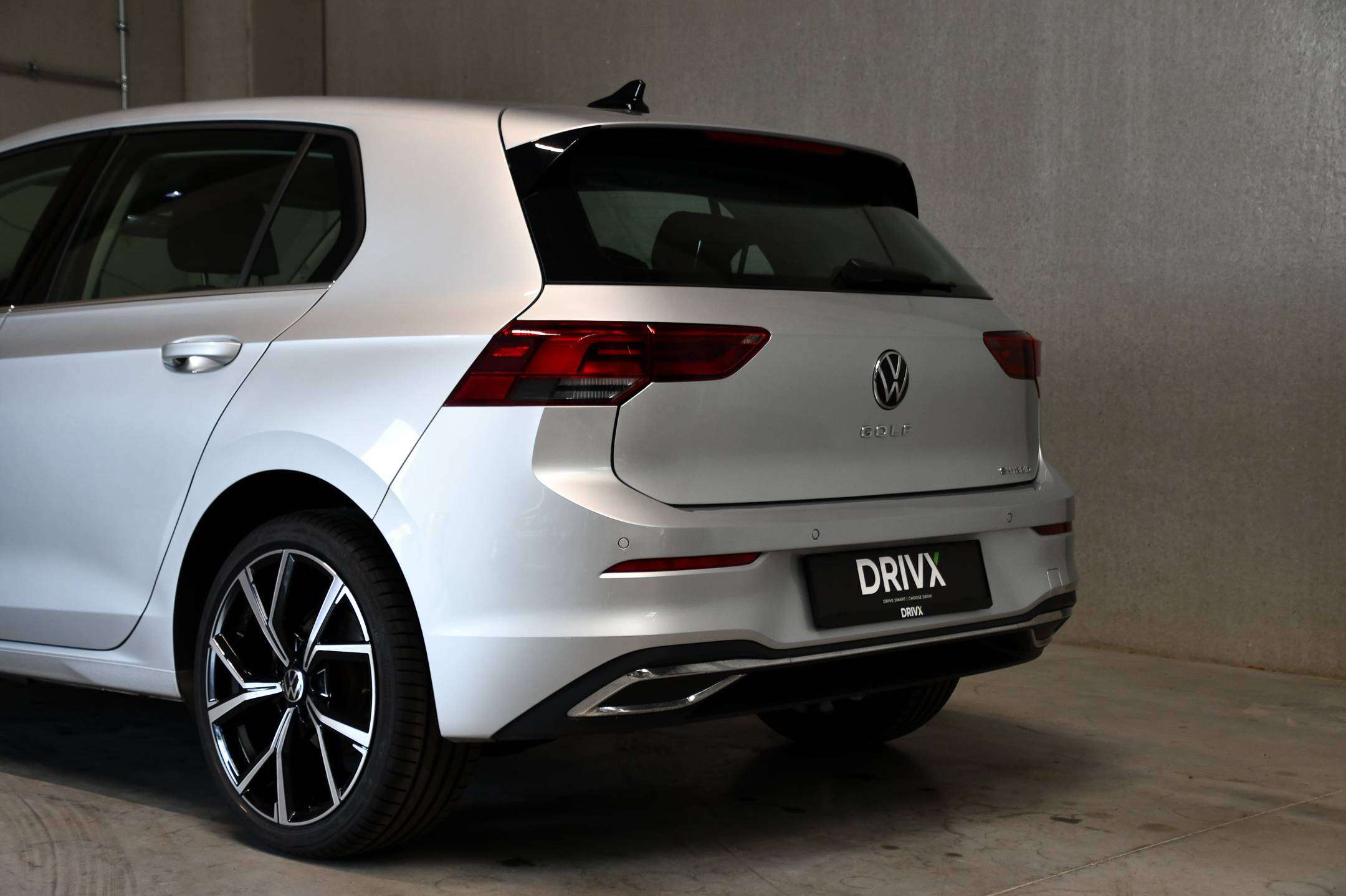 Volkswagen Golf Golf - PHEV - Camera - Carplay - Adaptive Cruise Control - Sfeerverlichting - DAB