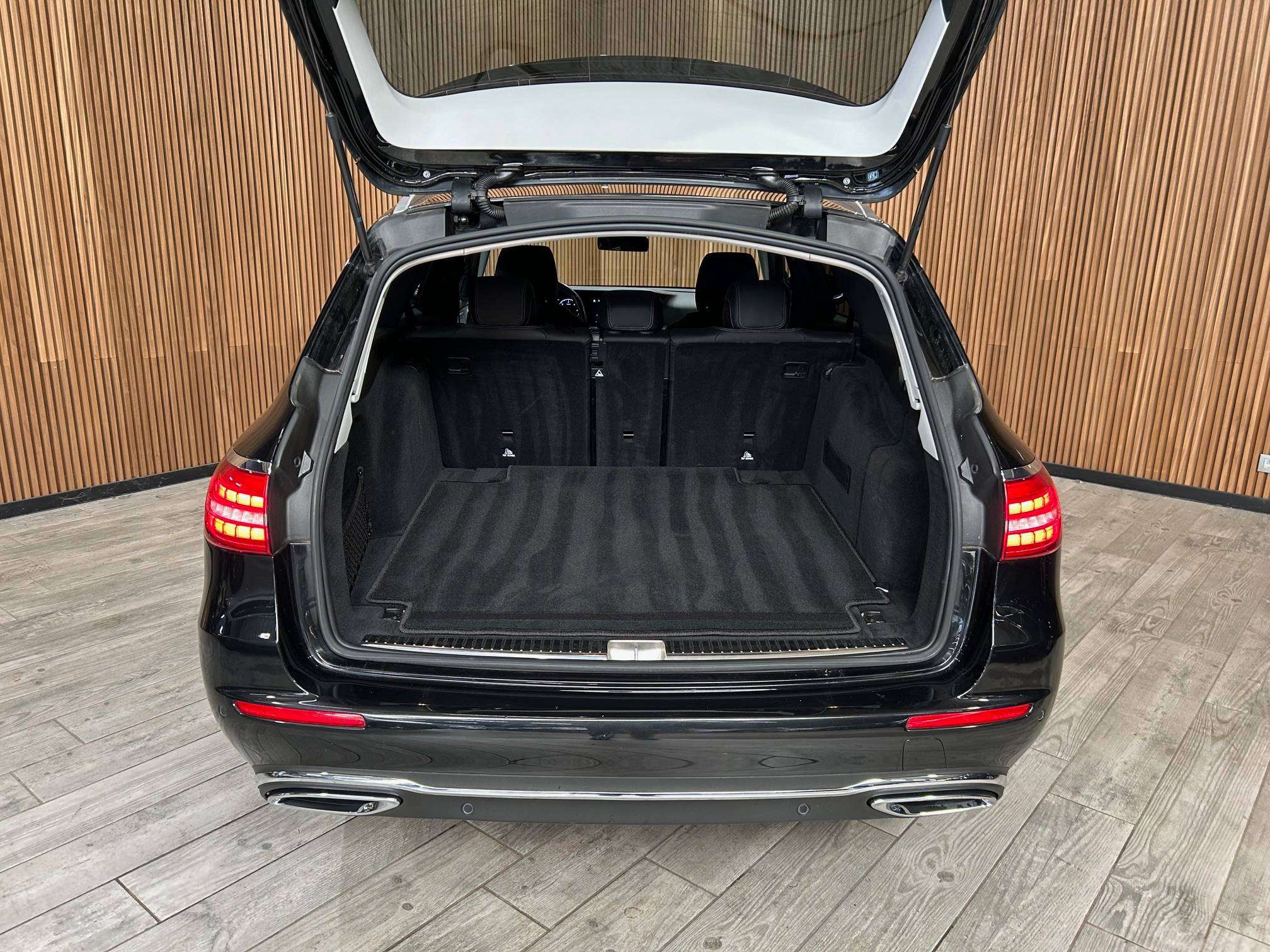 Mercedes-Benz E 200 d Break Alu19"/Leder/Led/Cam/Carplay/Pdc/Cruise *1j garantie*