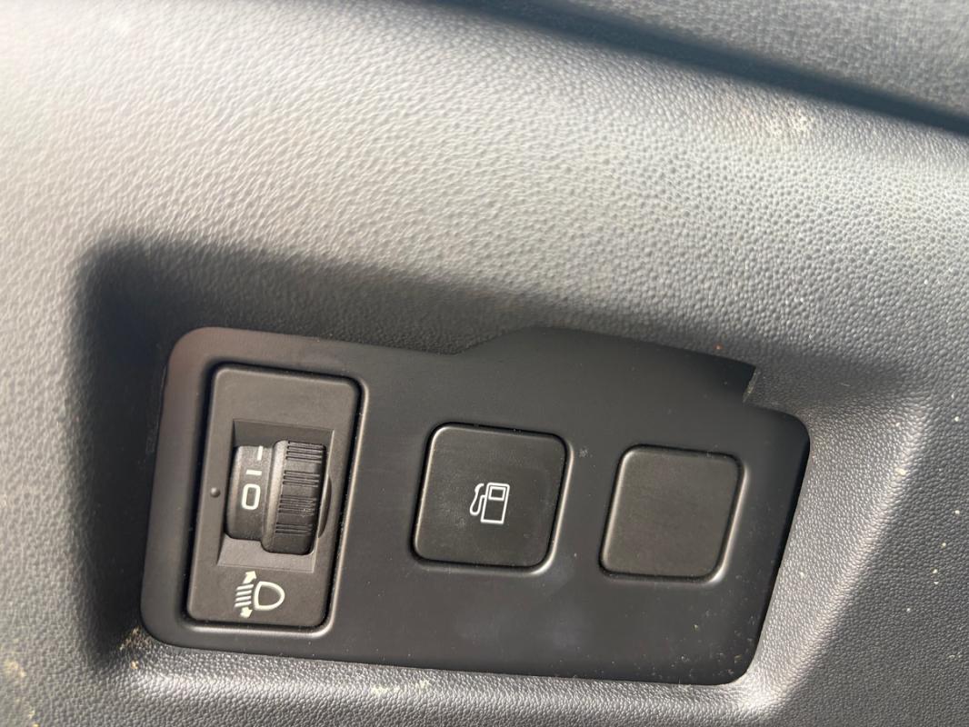 Citroen C4 2013 1.6l HDI 90 Attraction RÉGULATEUR AUXILIAIRE PAYEMENT EN 3FOIS