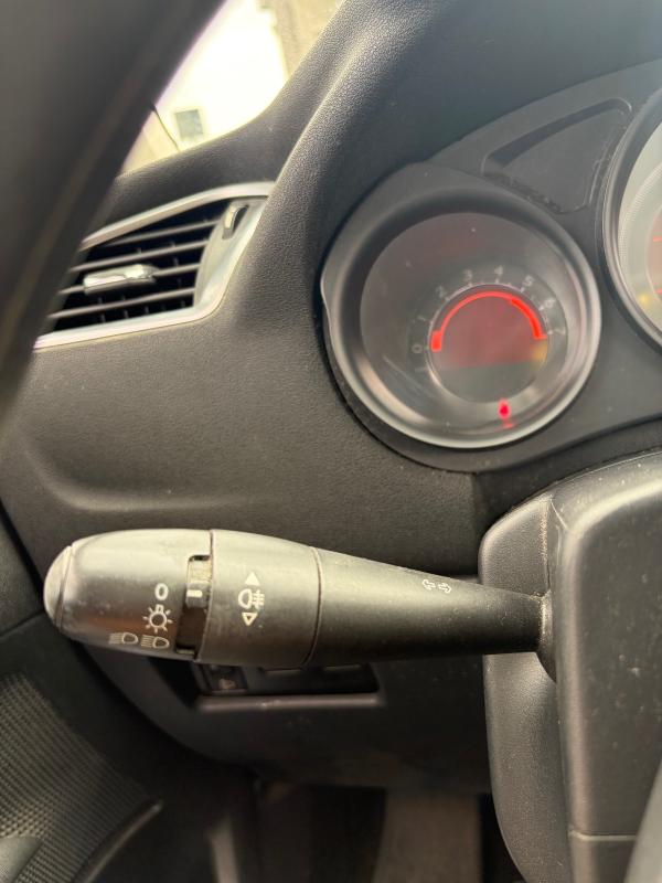 Citroen C4 2013 1.6l HDI 90 Attraction RÉGULATEUR AUXILIAIRE PAYEMENT EN 3FOIS