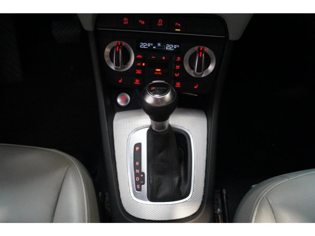 Audi Q3 Quattro 2.0 TDI DPF - 177 BV S-tronic Ambition Luxe Entretien Audi