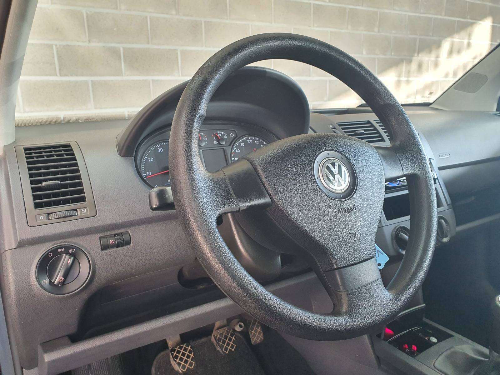 Volkswagen Polo 🟢1.2 ESSENCE 60CV - 5 PORTES - CLIM - BLUETOOTH