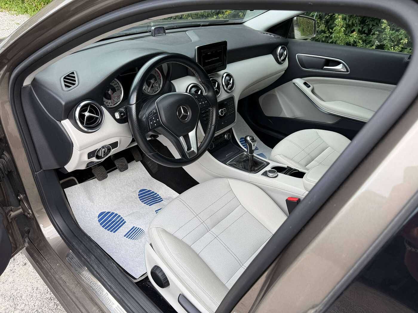 Mercedes-Benz A 160 A 160 CDI
