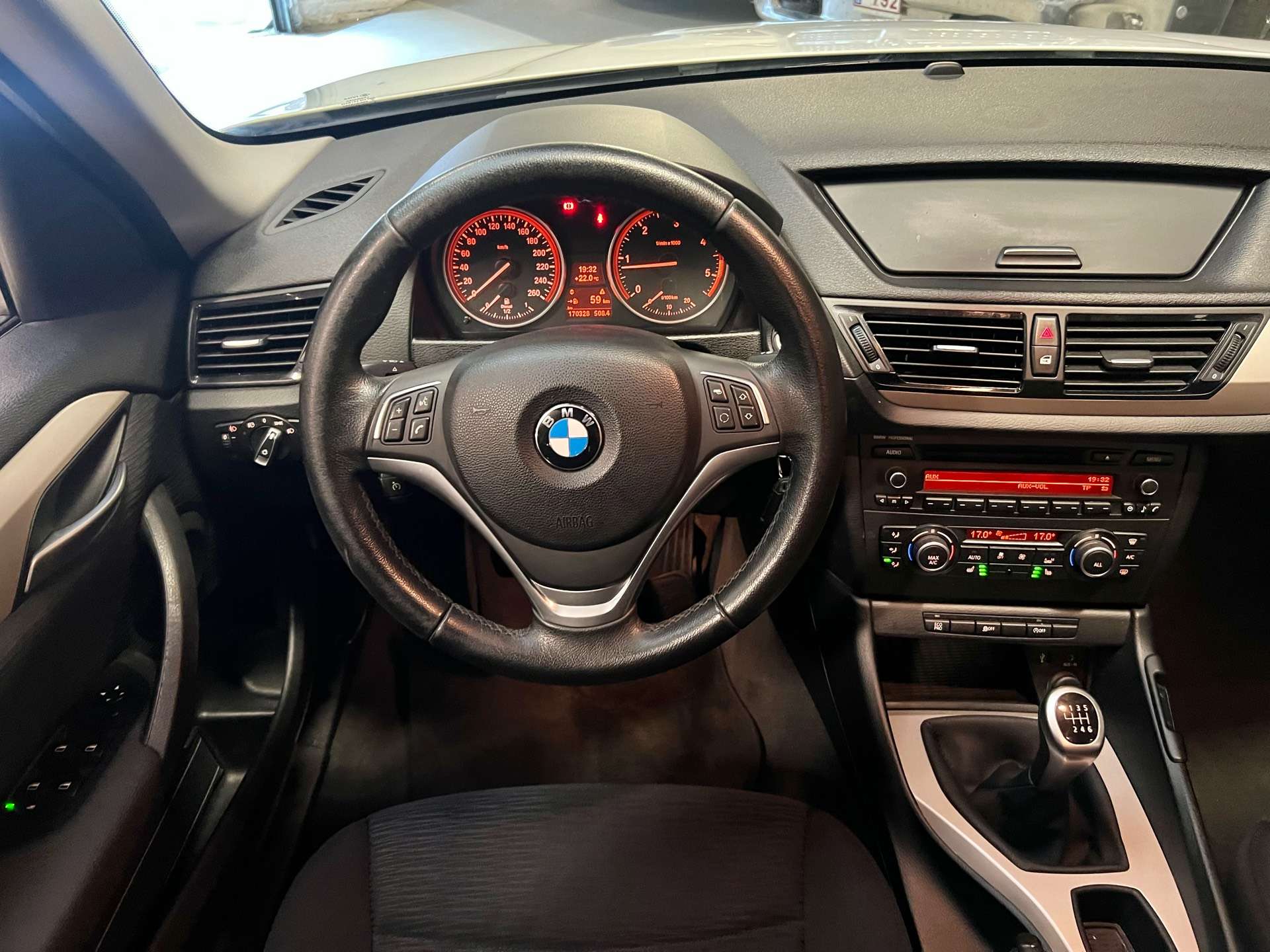 BMW X1 2.0 d sDrive18 *CLIM*SIEGES CHAUF*CARNET COMPLET*