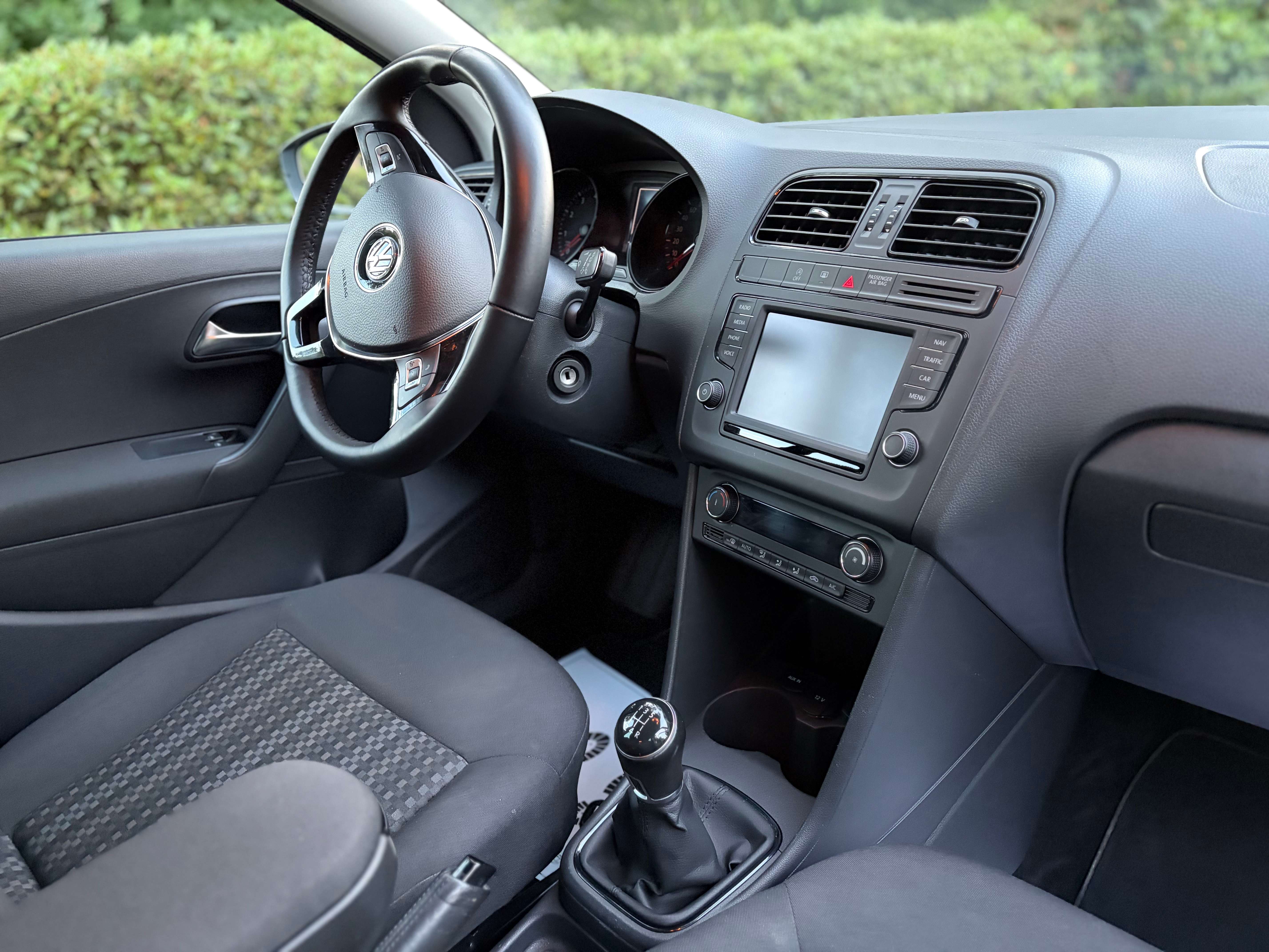 Volkswagen Polo 1.0i Trendline in zeer goede staat  ### 35000 km ###