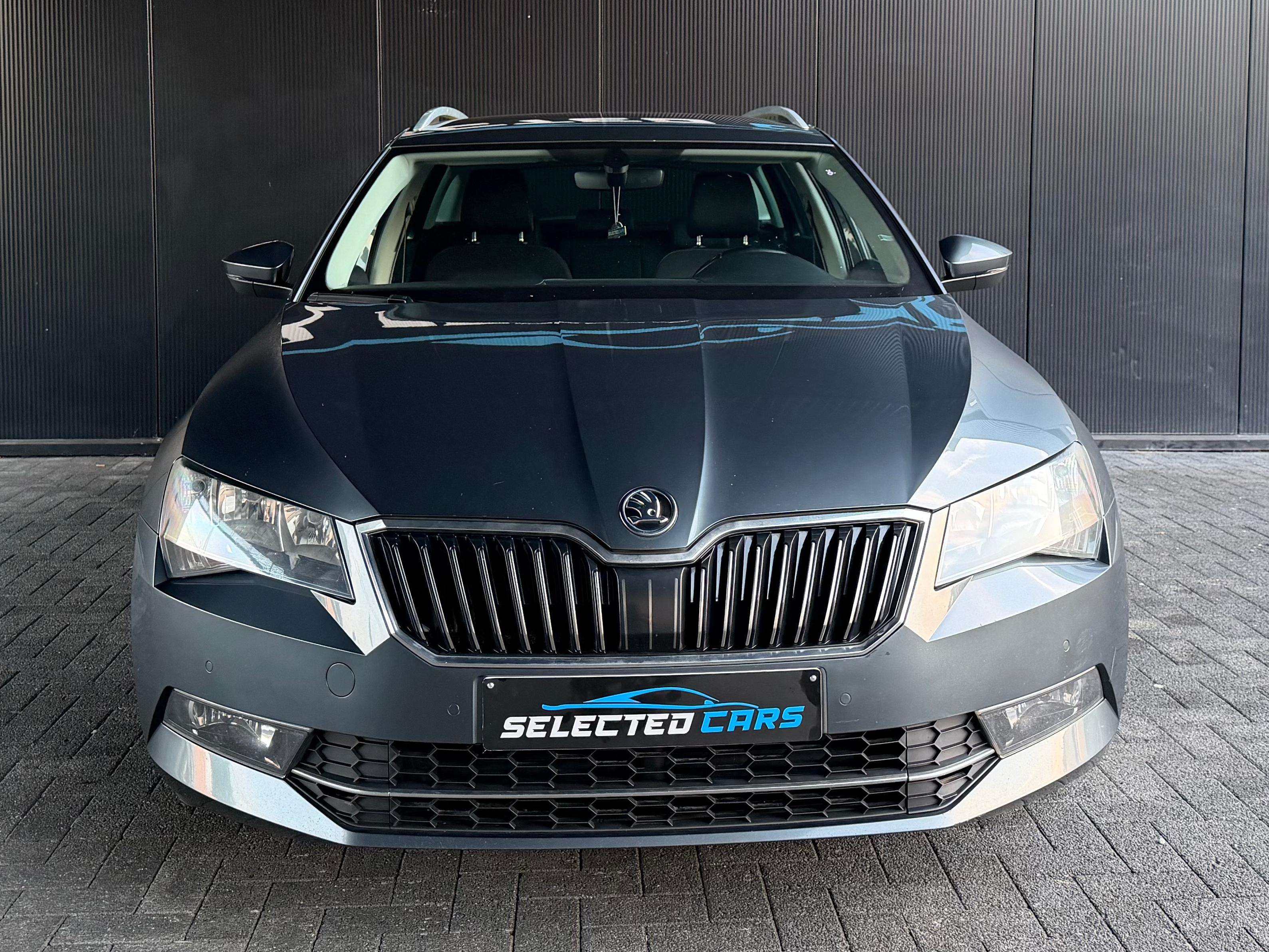 Skoda Superb SW 1.6 CR TDi Corporate Plus Edition DSG