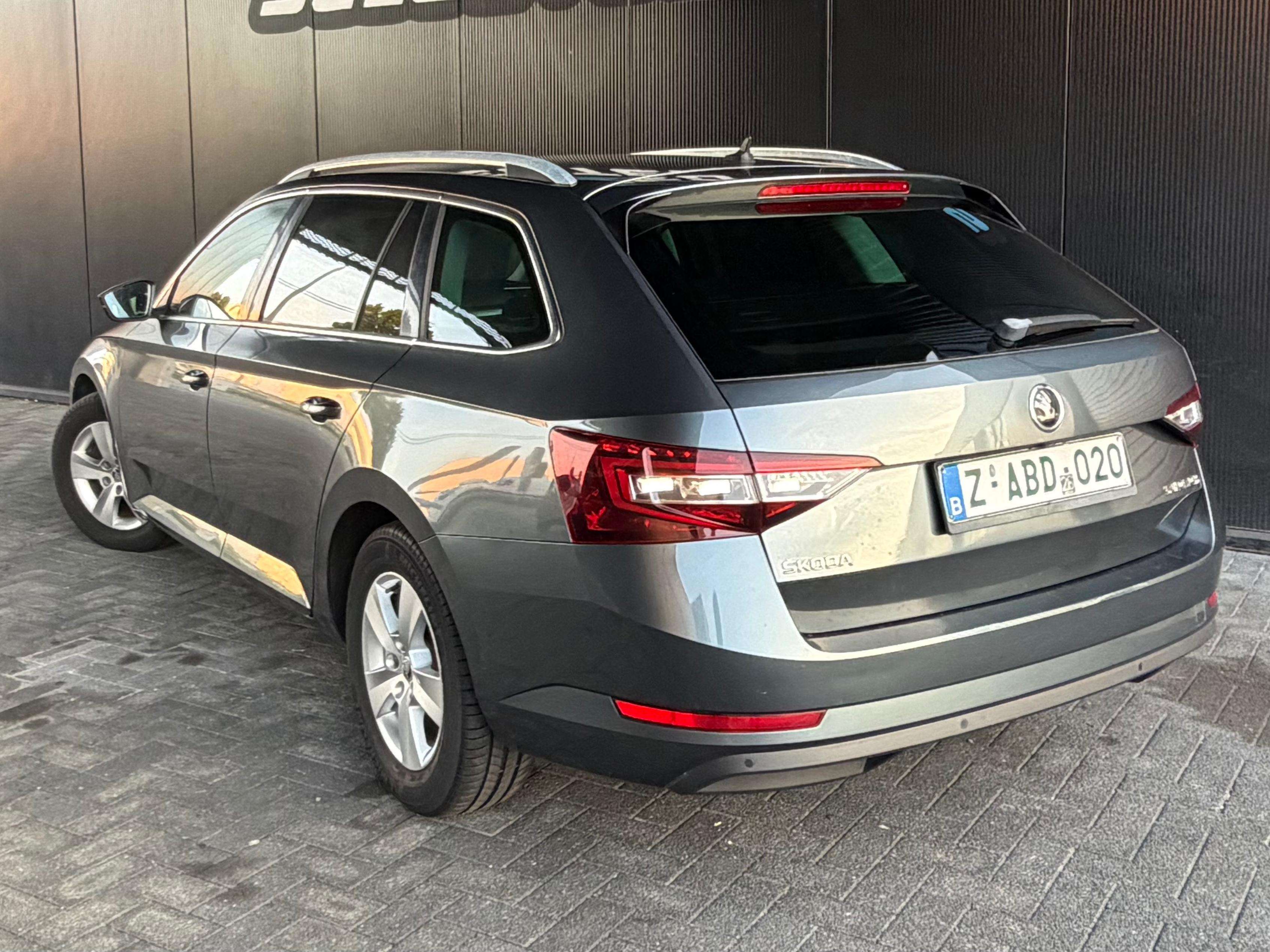 Skoda Superb SW 1.6 CR TDi Corporate Plus Edition DSG
