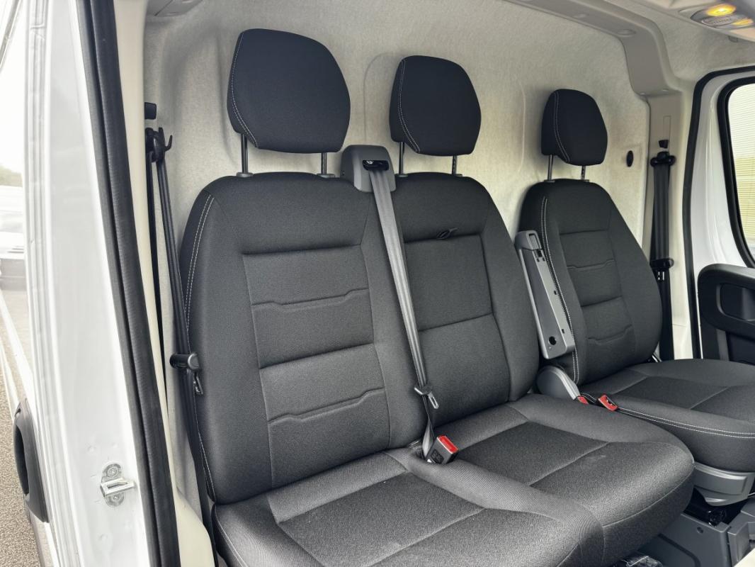 Peugeot Boxer II L2H1 3.3T Diesel 140 ch Man