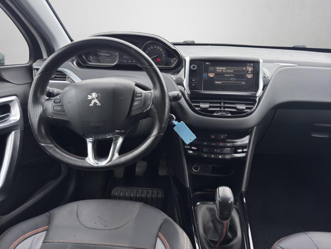 Peugeot 2008 110ch SS BVM5 Crossway