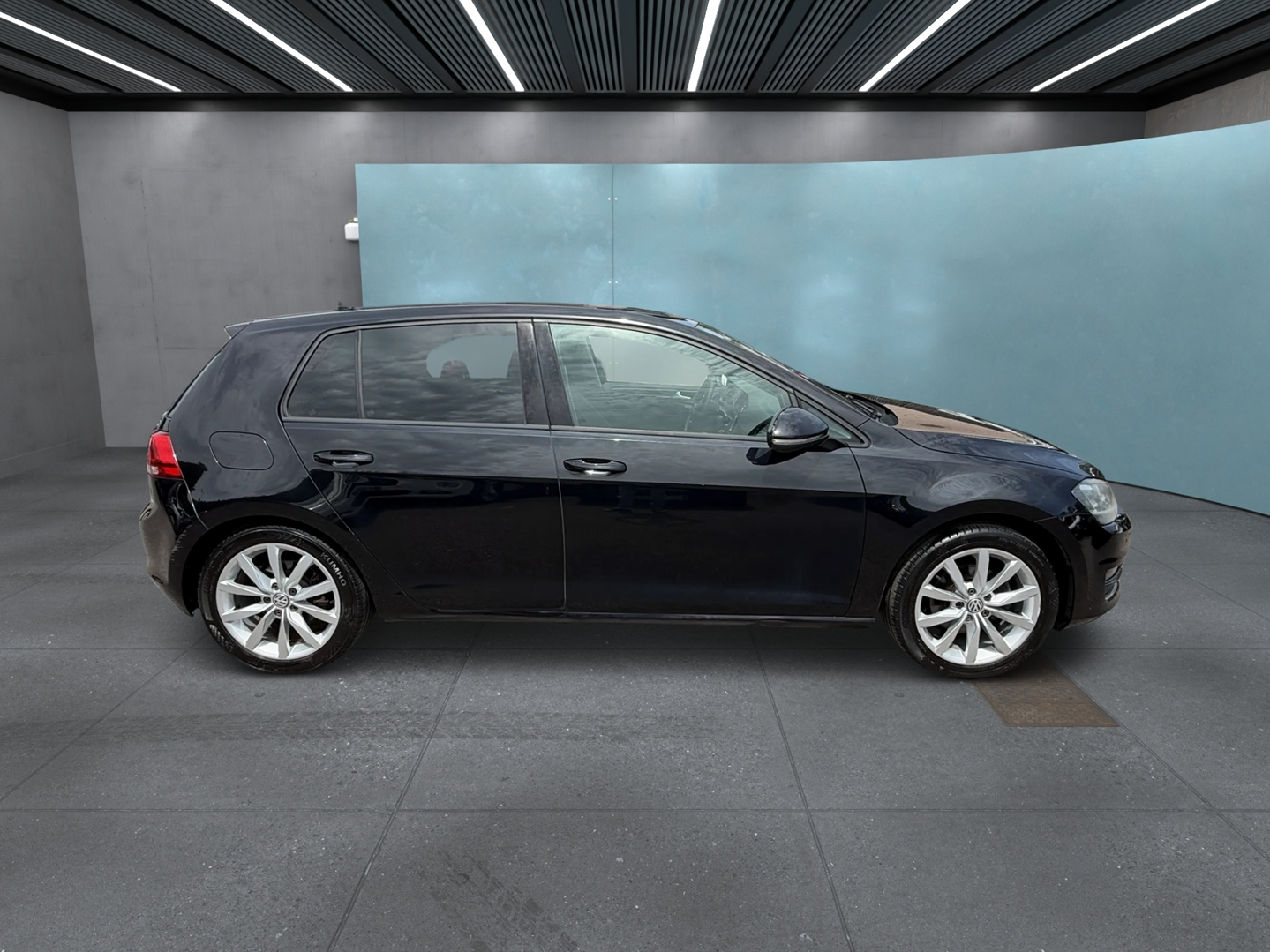 Volkswagen GOLF VII 2.0 TDI 150CH BLUEMOTION TECHNOLOGY FAP CARAT DSG6 5P