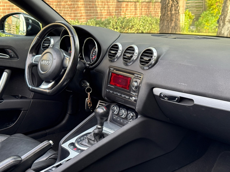 Audi TT ROADSTER 2.0 TFSI 200CH S TRONIC 6 * CUIR * XENON * SIEGES CHAUFF