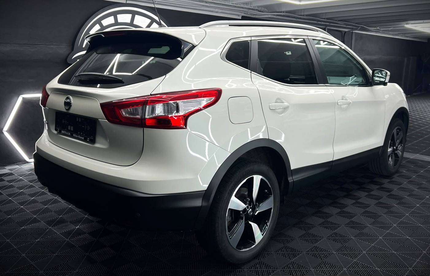 Nissan Qashqai Qashqai 1.2 DIG-T 2WD Business Edition