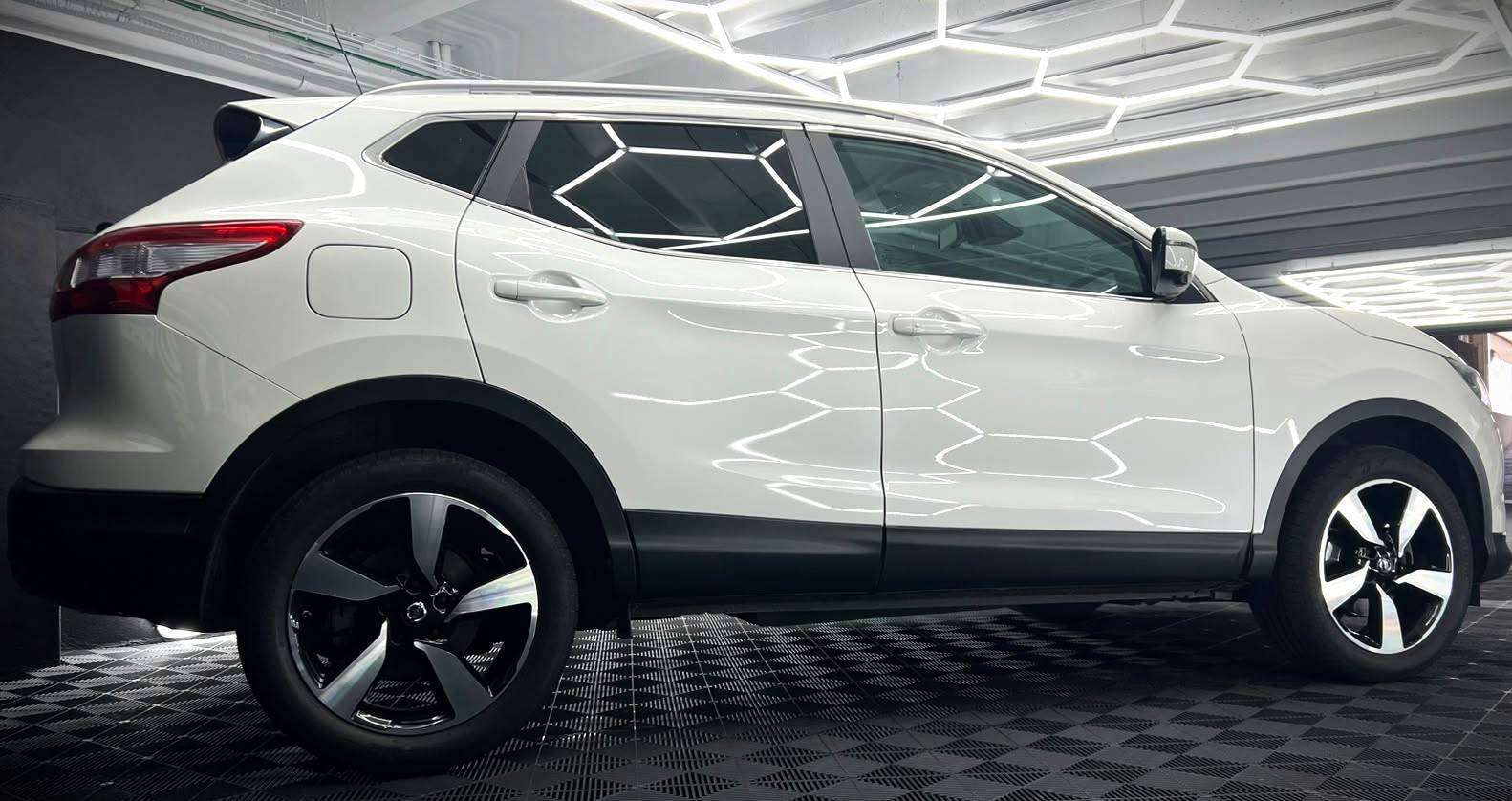 Nissan Qashqai Qashqai 1.2 DIG-T 2WD Business Edition