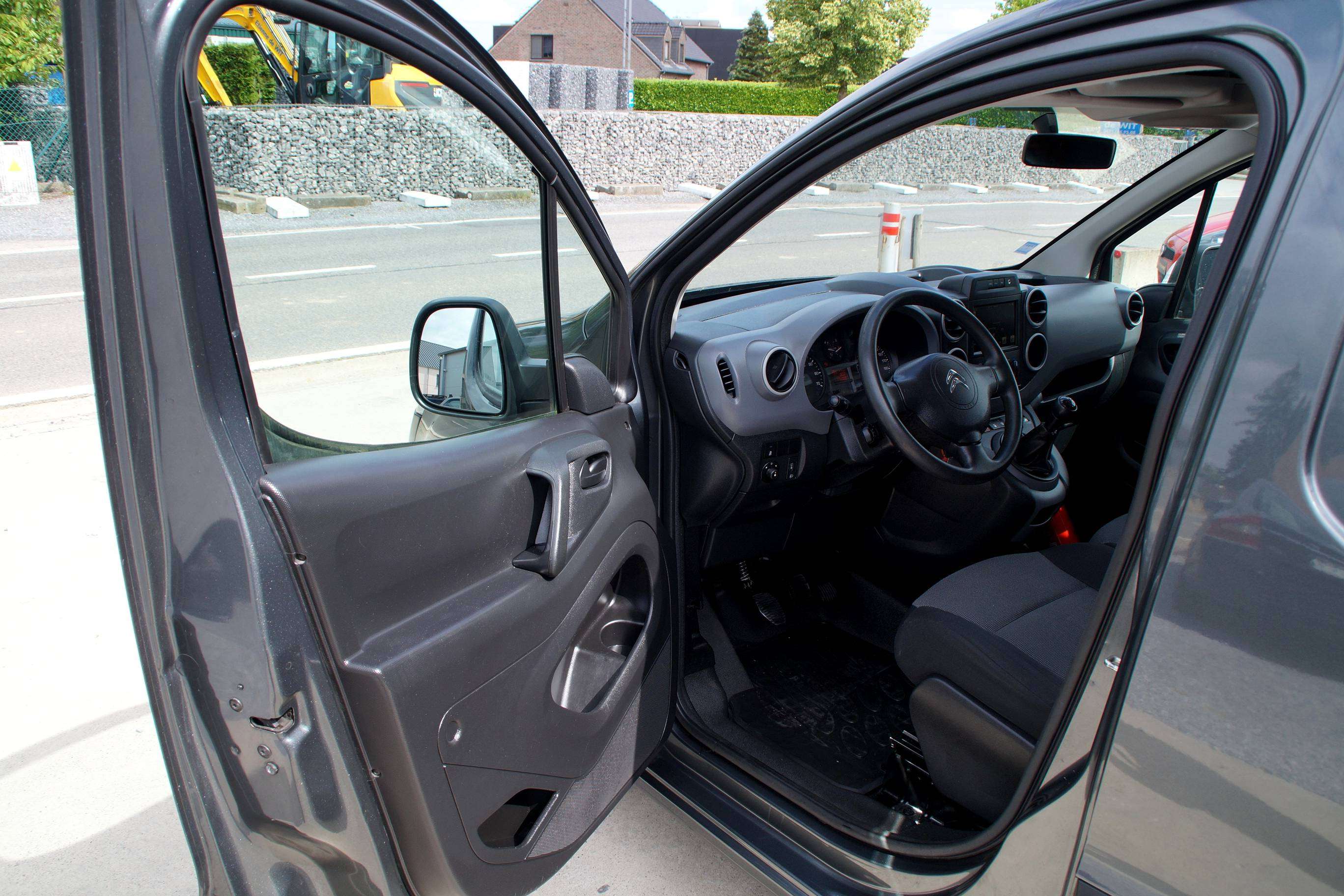 Citroen Berlingo 1.6 HDi 100cv 3places _Utilitaire & Garantie ✅