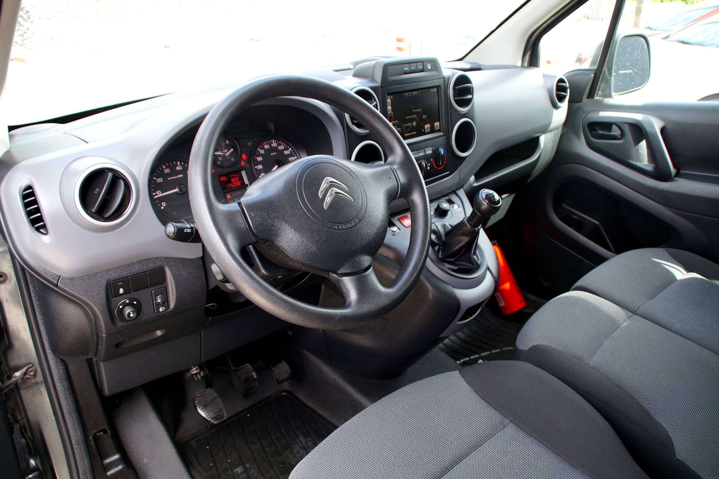 Citroen Berlingo 1.6 HDi 100cv 3places _Utilitaire & Garantie ✅