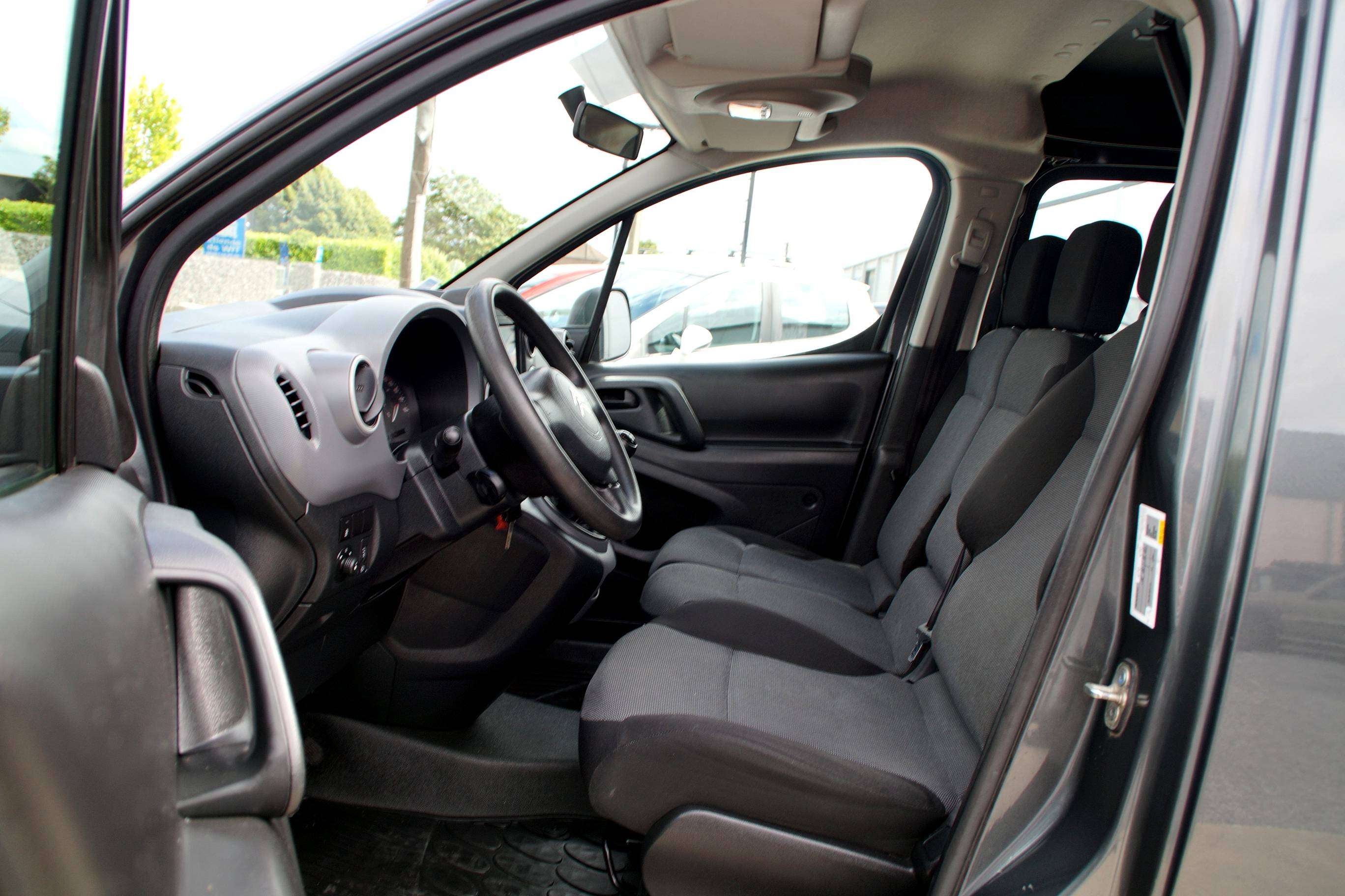 Citroen Berlingo 1.6 HDi 100cv 3places _Utilitaire & Garantie ✅