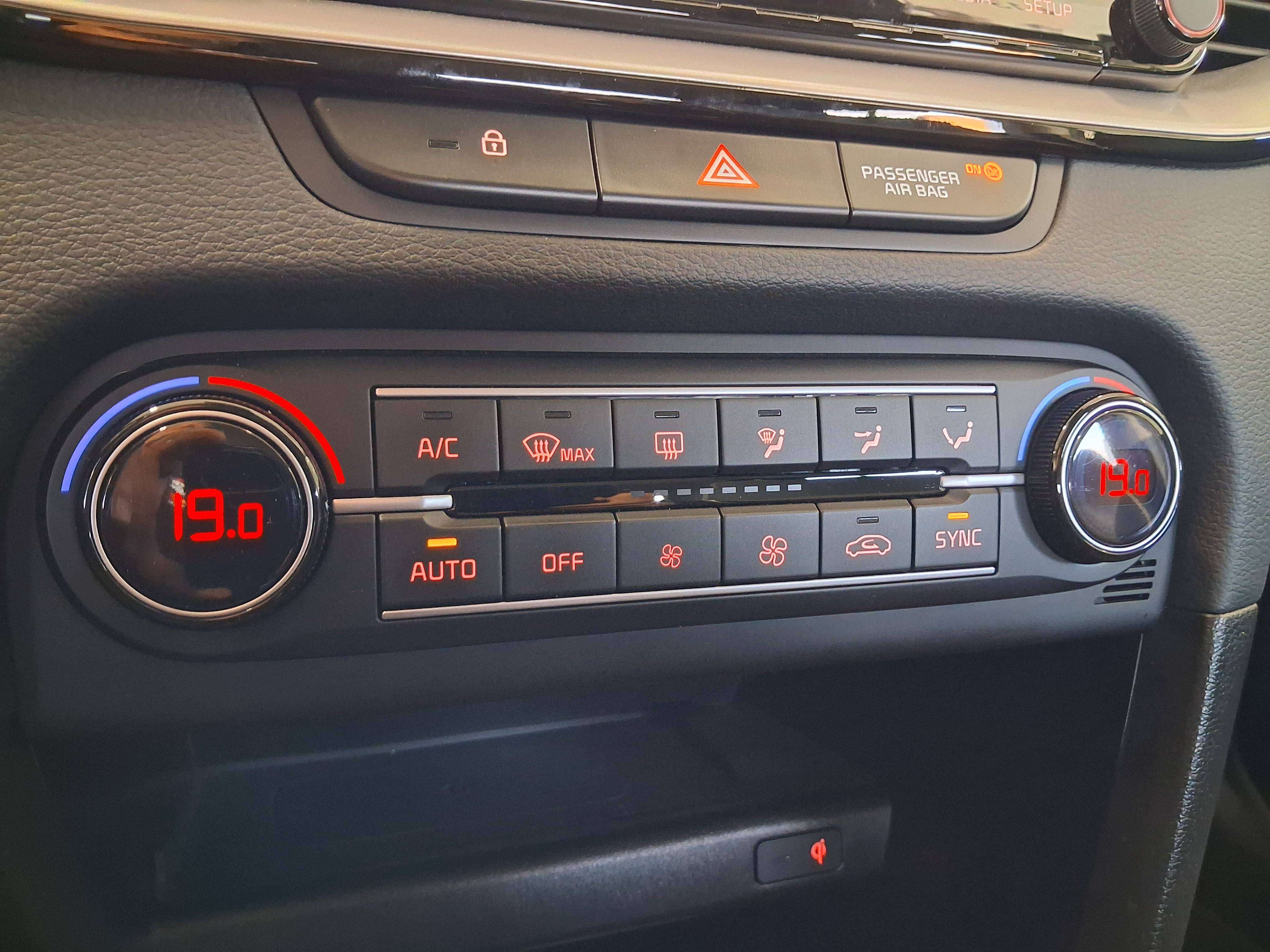 Kia Ceed / cee'd Ceed 1.0 T-GDi More ISG (EU6d) / 1 ER PROP / CARNET / GARANTIE