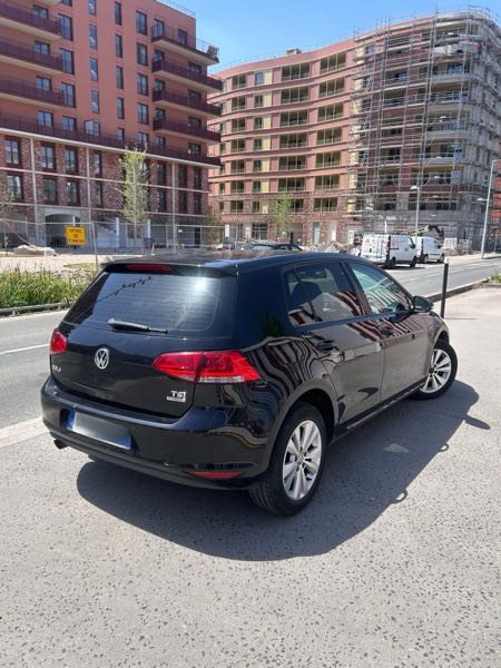 Volkswagen Golf VII 1.2 TSI 105 BLUEMOTION TECHNOLOGY CONFORTLINE DSG7 5P
