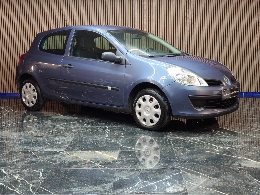 Renault Clio ||| 1.2 16V AUTHENTIQUE