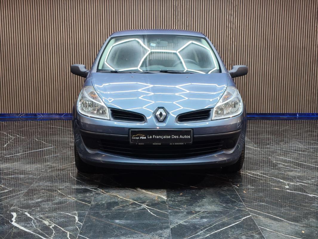 Renault Clio ||| 1.2 16V AUTHENTIQUE