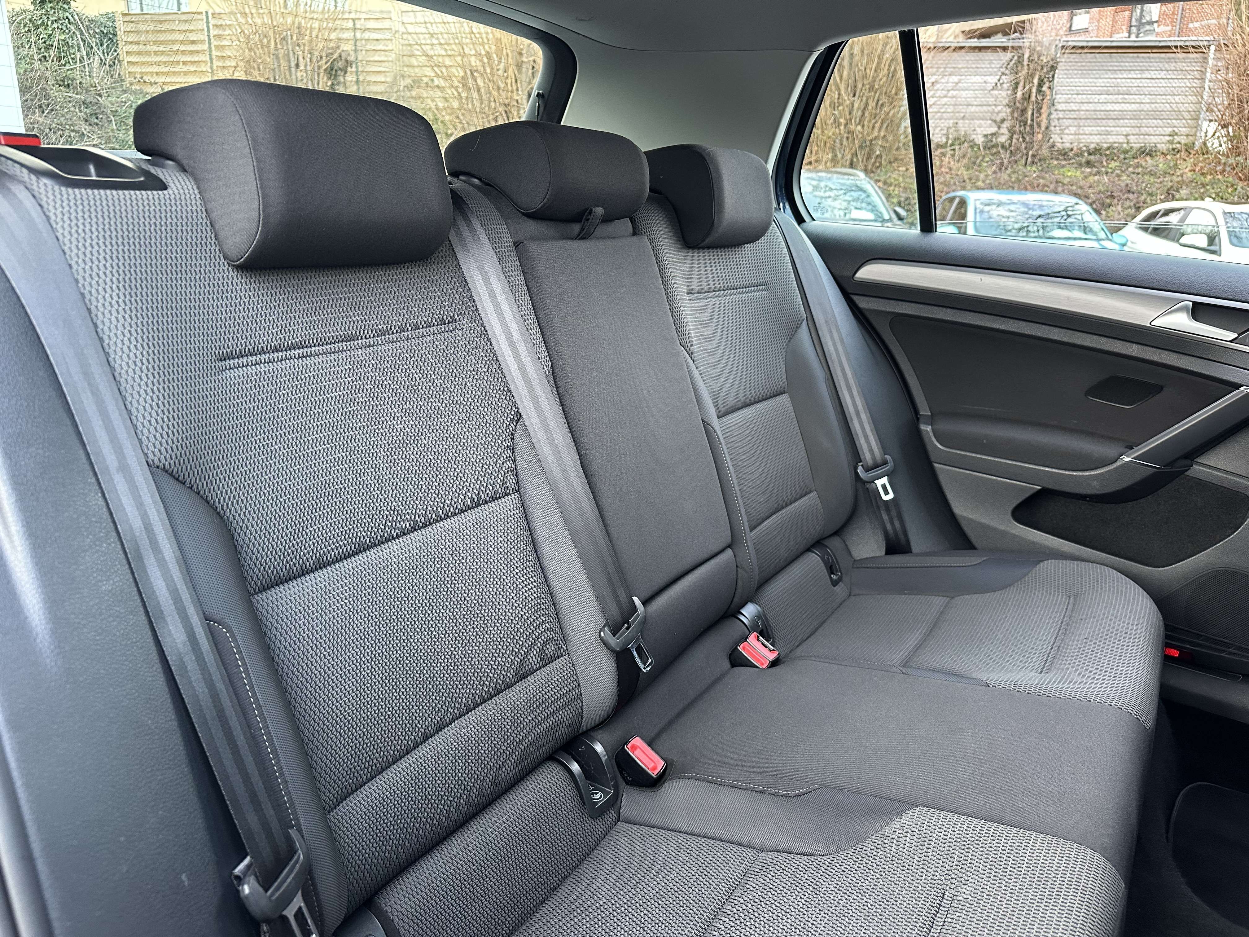 Volkswagen Golf 2.0 TDI*NAVI*SIEGE CHAUFFANT*CARNET FULL*GARANTIE