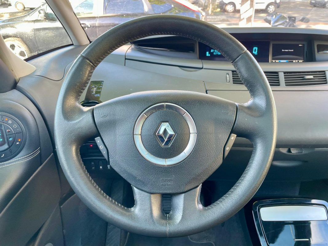 Renault Grand Espace IV 2.0 dCi 130 25TH 7 Places