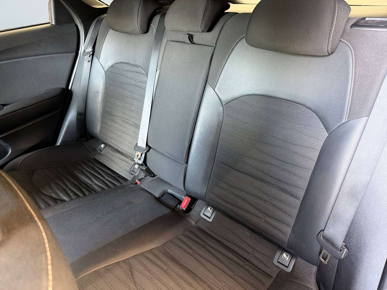 Kia ProCeed / pro_cee'd 1.5*T-GDi*159PK*GT-Line*Panoroof*Carplay*Navigatie*AndroidAuto*Garantie