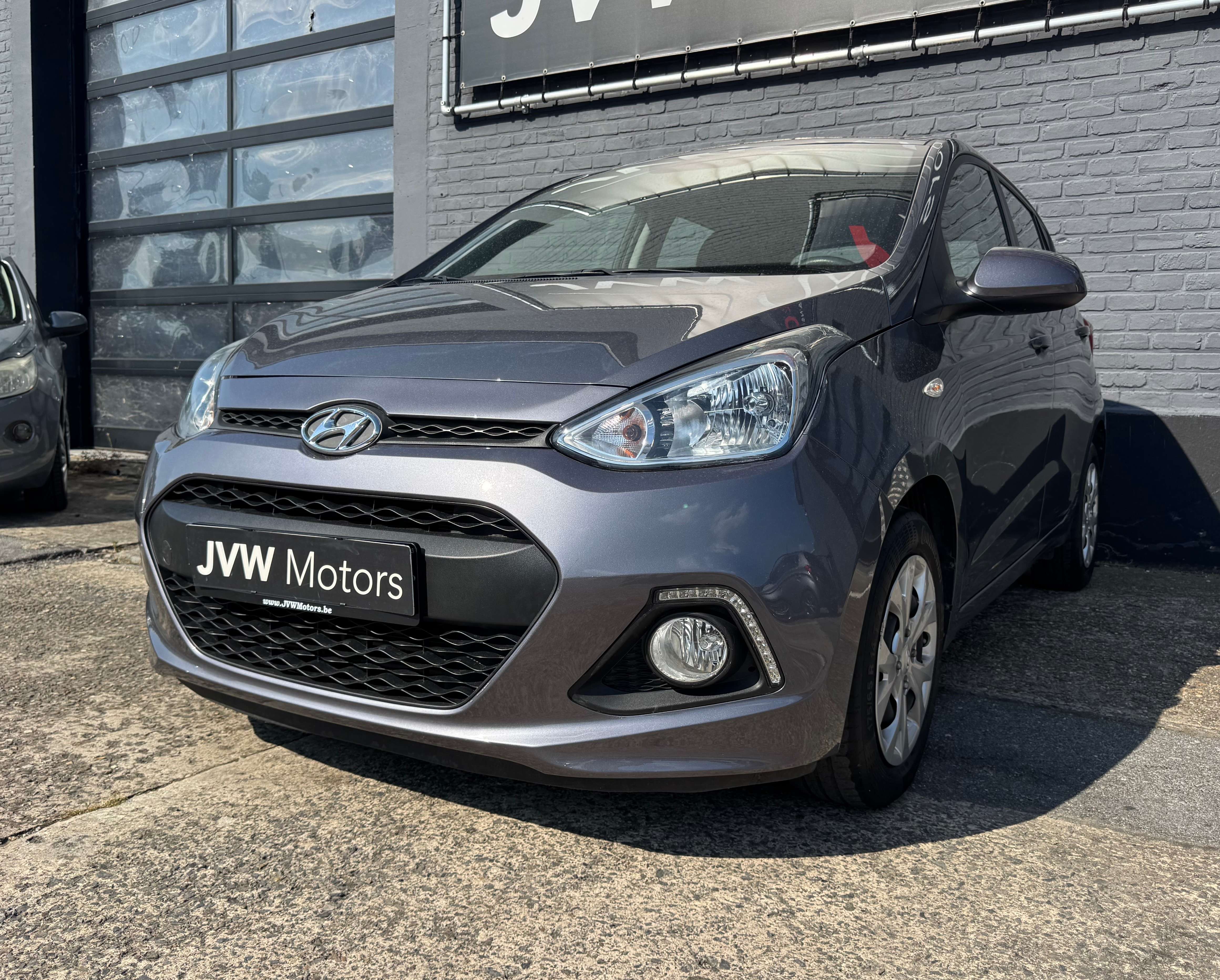 Hyundai i10 1.0i Automaat * Navi * Airco * 38.350 km * 12M Garantie