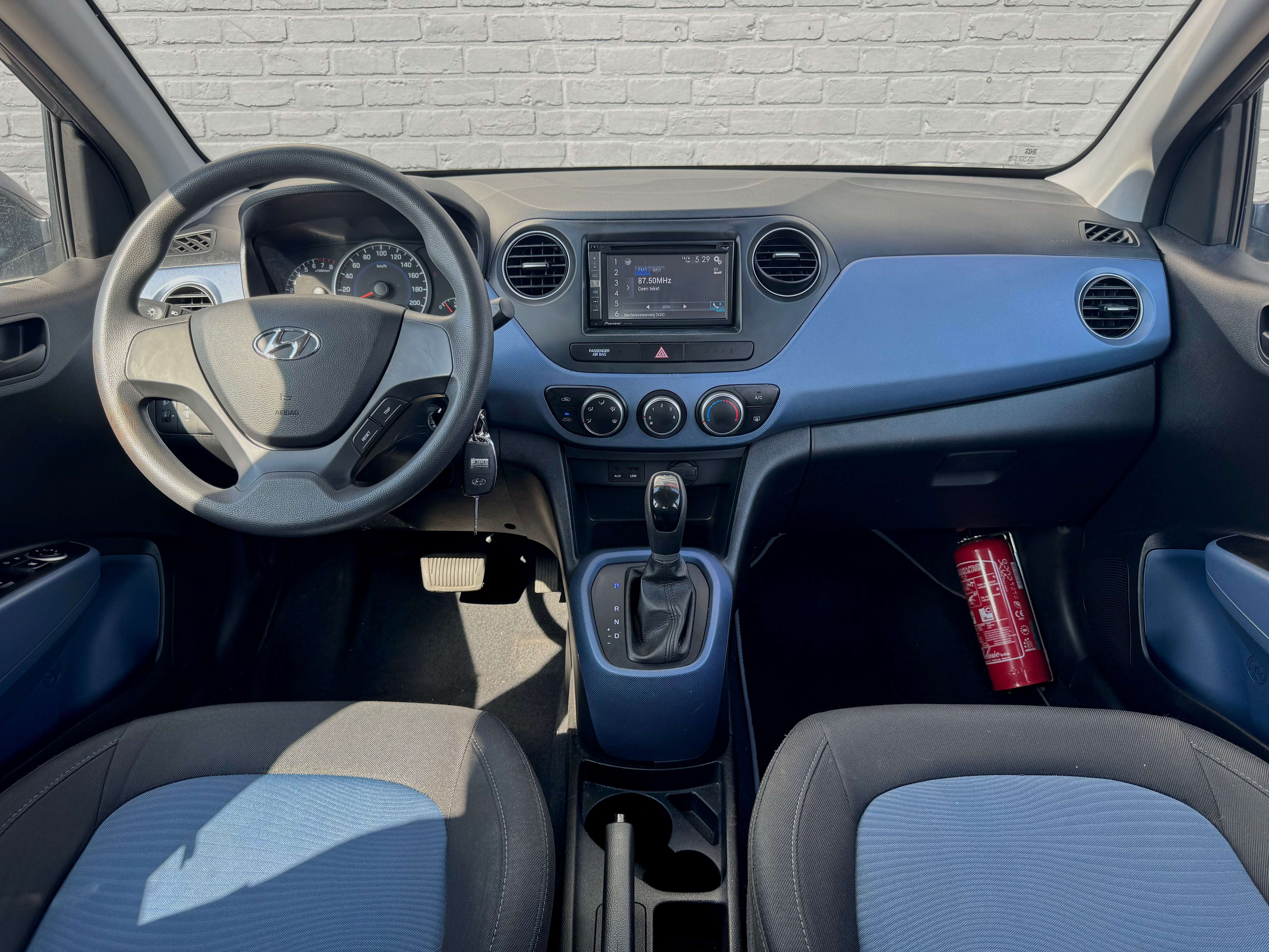 Hyundai i10 1.0i Automaat * Navi * Airco * 38.350 km * 12M Garantie