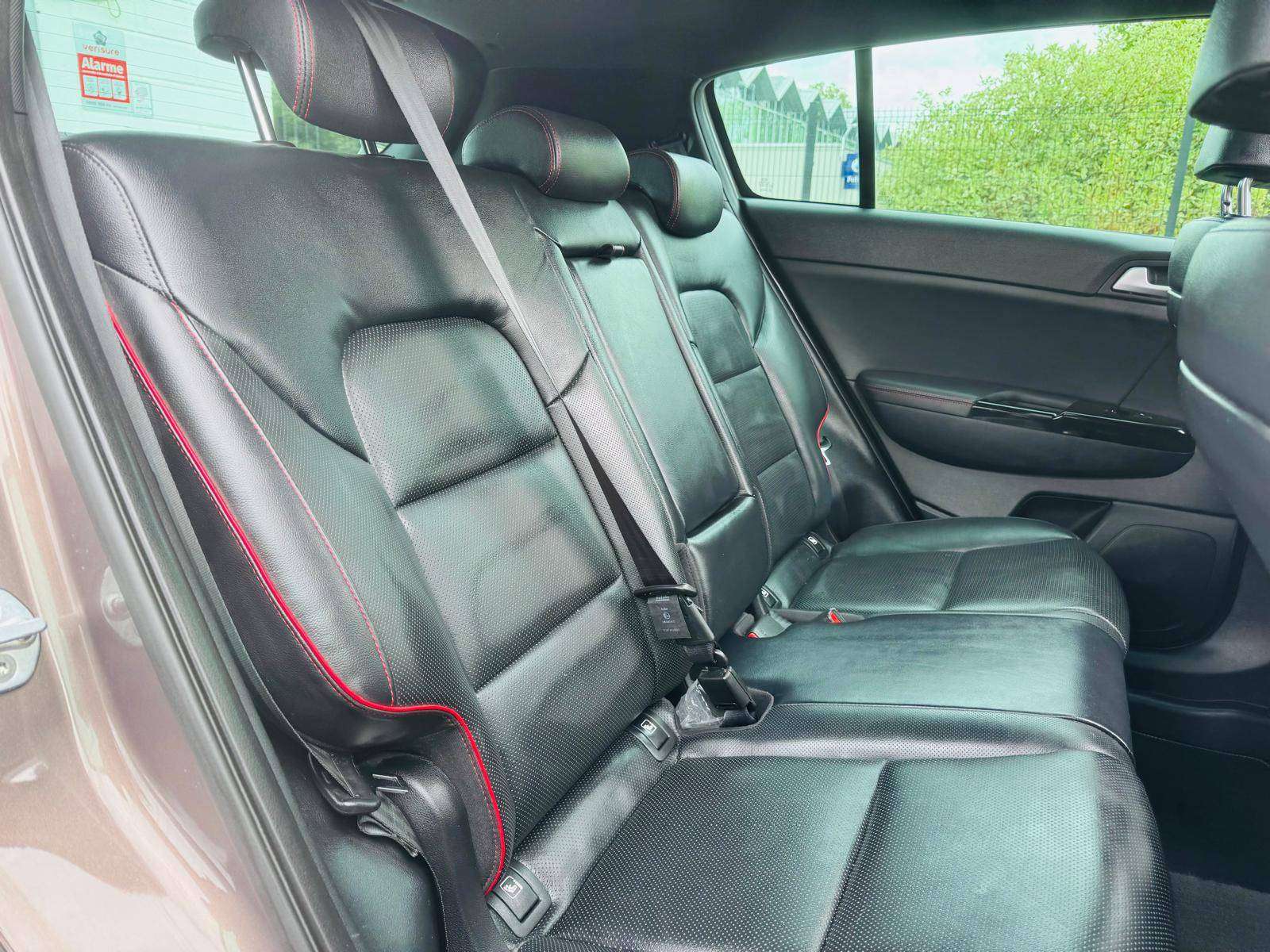 Kia Sportage Sportage 1.6 CRDi GT Line Edition toit ouvrant panno boite automatiques garantie 12 mois