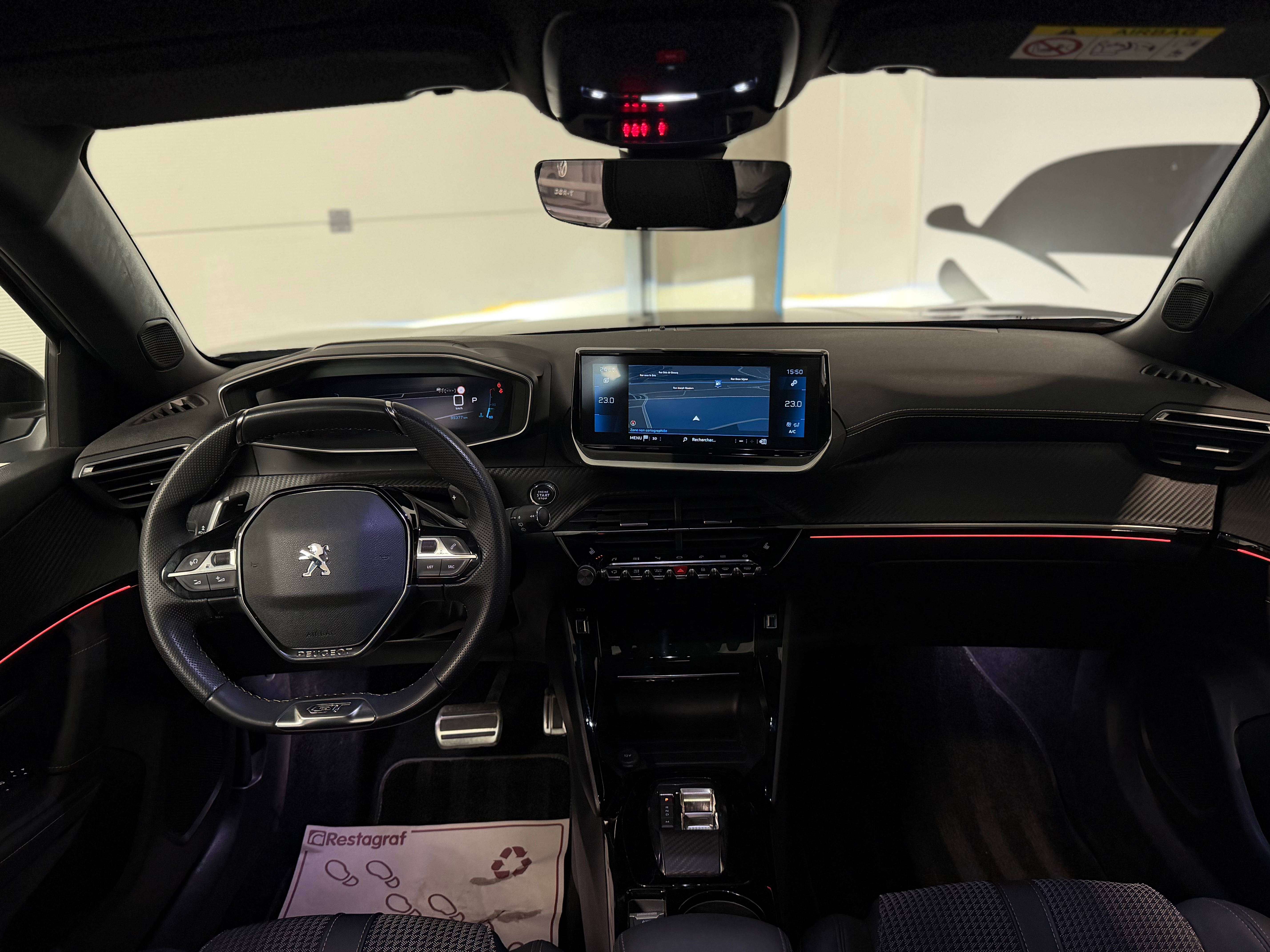 Peugeot 2008 1.2i GT-Line Pack, Capteurs AV/AR, GPS, Sièges chauffants