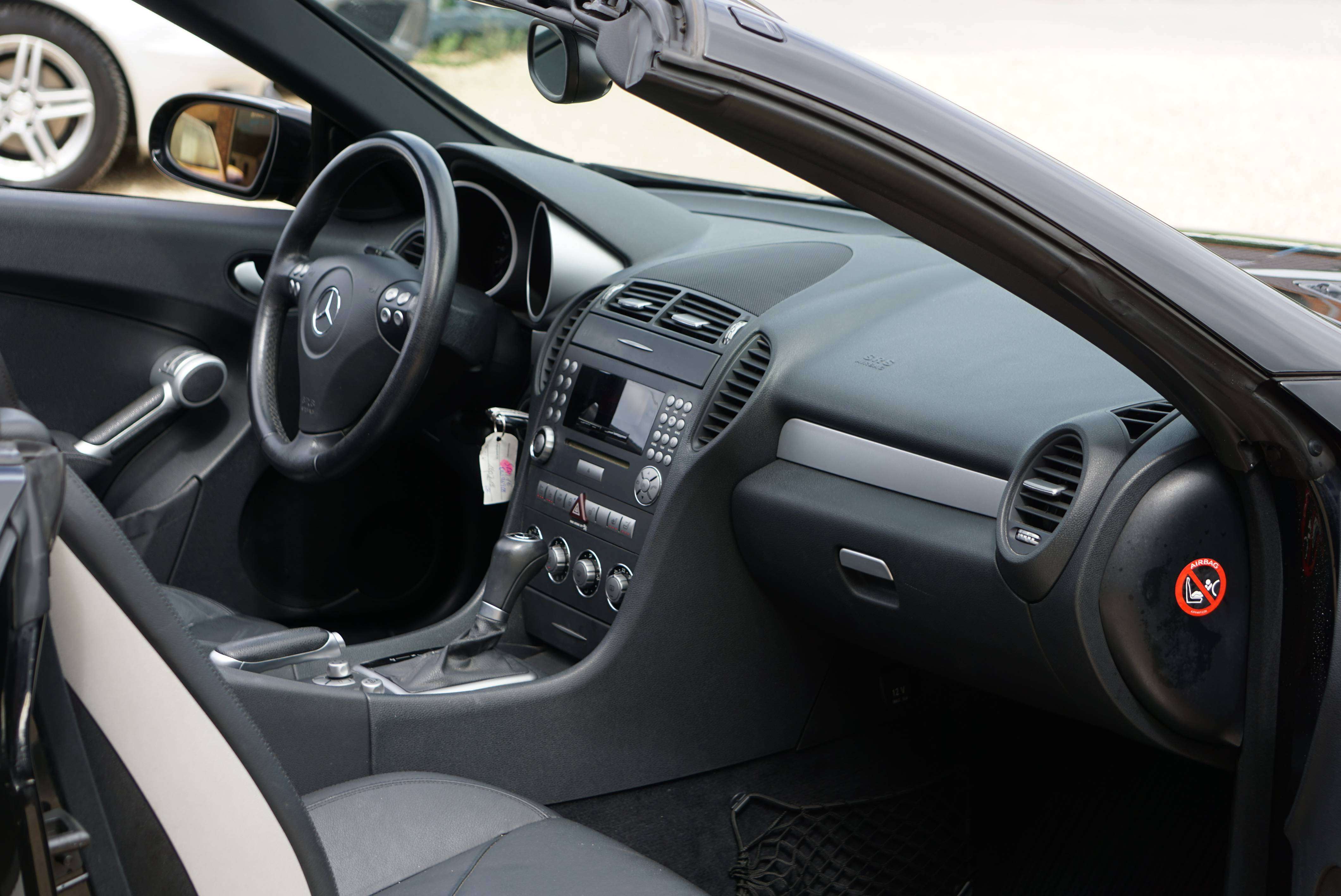 Mercedes-Benz SLK 200 Kompressor BOITE-AUTO CARNET XENON GARANTIE 1AN
