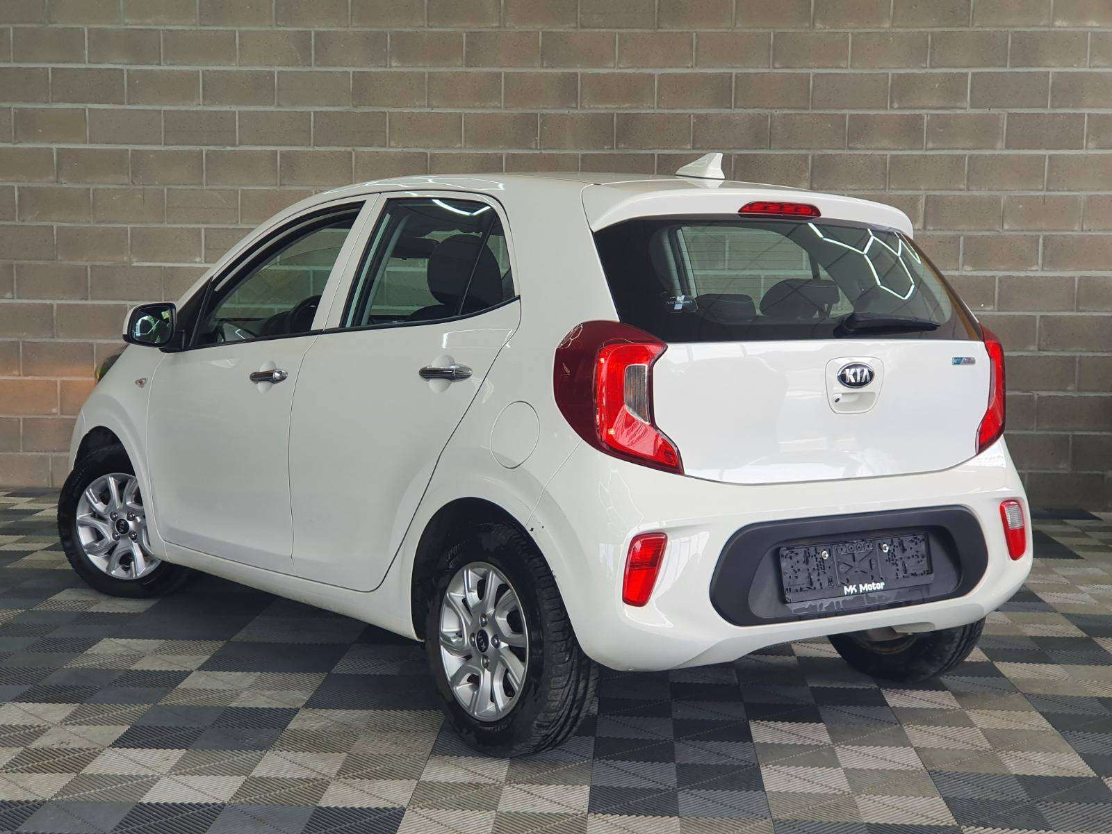 Kia Picanto 🟢1.0 ESSENCE 67CV / 5 PORTES / CAMERA / GPS