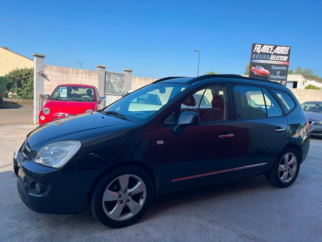 Kia Carens 2.0 CRDI 140 CH TRES SPACIEUSE | ENTIÈREMENT RÉVISÉE ET GARANTIE